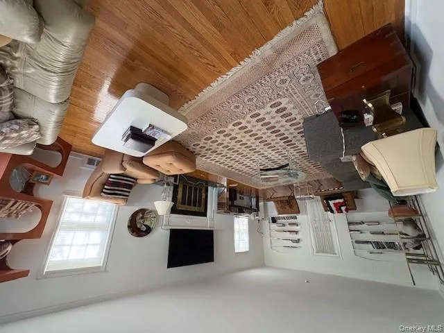 106 Trumbull Road, North Hempstead, NY, 3 Bedrooms Bedrooms, 9 Rooms Rooms,2 BathroomsBathrooms,Residential Lease,For Rent,Trumbull,0,981740 106 Trumbull Road, North Hempstead, NY, 3 Bedrooms Bedrooms, 9 Rooms Rooms,2 BathroomsBathrooms,Residential Lease,For Rent,Trumbull,0,981740