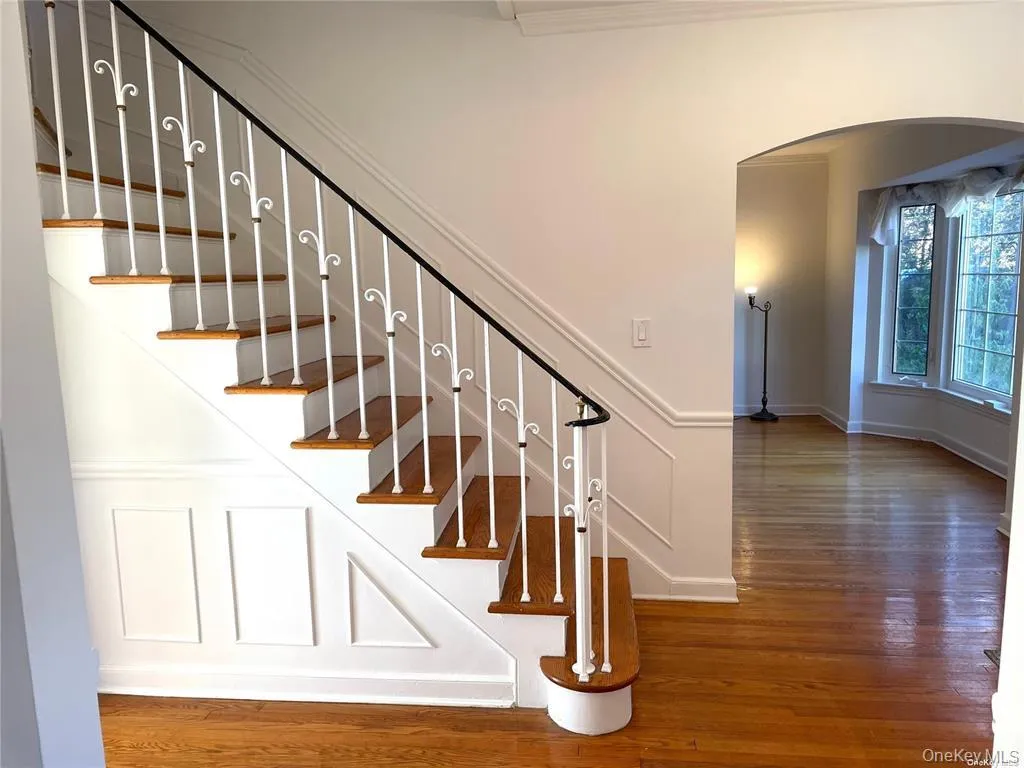 106 Trumbull Road, North Hempstead, NY, 3 Bedrooms Bedrooms, 9 Rooms Rooms,2 BathroomsBathrooms,Residential Lease,For Rent,Trumbull,0,981740 106 Trumbull Road, North Hempstead, NY, 3 Bedrooms Bedrooms, 9 Rooms Rooms,2 BathroomsBathrooms,Residential Lease,For Rent,Trumbull,0,981740