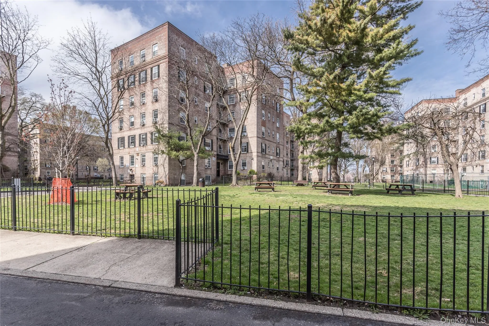 55-23 31 Avenue, New York, NY, 2 Bedrooms Bedrooms, 4 Rooms Rooms,1 BathroomBathrooms,Residential,For Rent,31,0,981749 55-23 31 Avenue, New York, NY, 2 Bedrooms Bedrooms, 4 Rooms Rooms,1 BathroomBathrooms,Residential,For Rent,31,0,981749