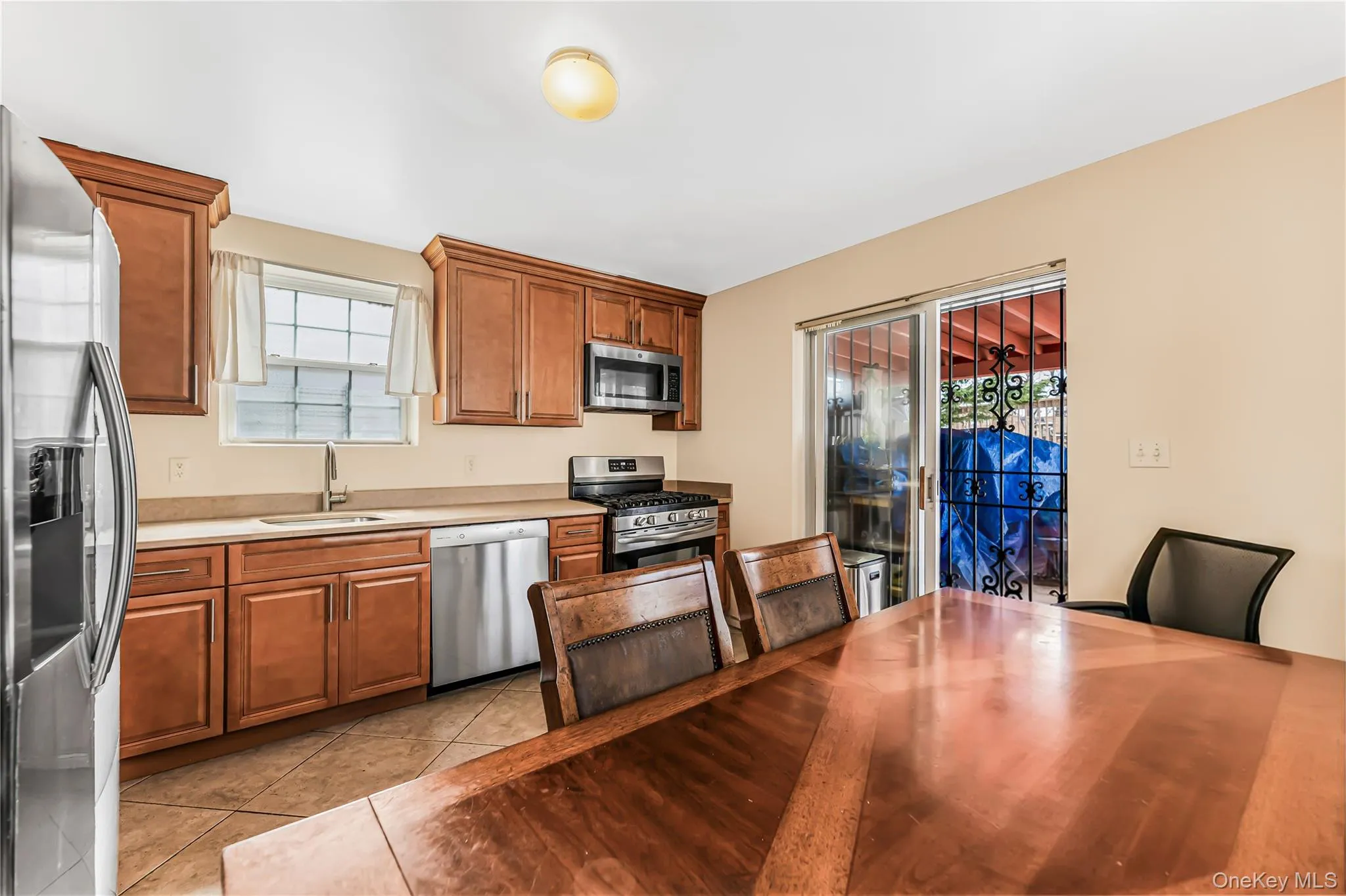 2515 Woodhull Avenue, New York, NY, 3 Bedrooms Bedrooms, 5 Rooms Rooms,2 BathroomsBathrooms,Residential,For Rent,Woodhull,0,981765 2515 Woodhull Avenue, New York, NY, 3 Bedrooms Bedrooms, 5 Rooms Rooms,2 BathroomsBathrooms,Residential,For Rent,Woodhull,0,981765