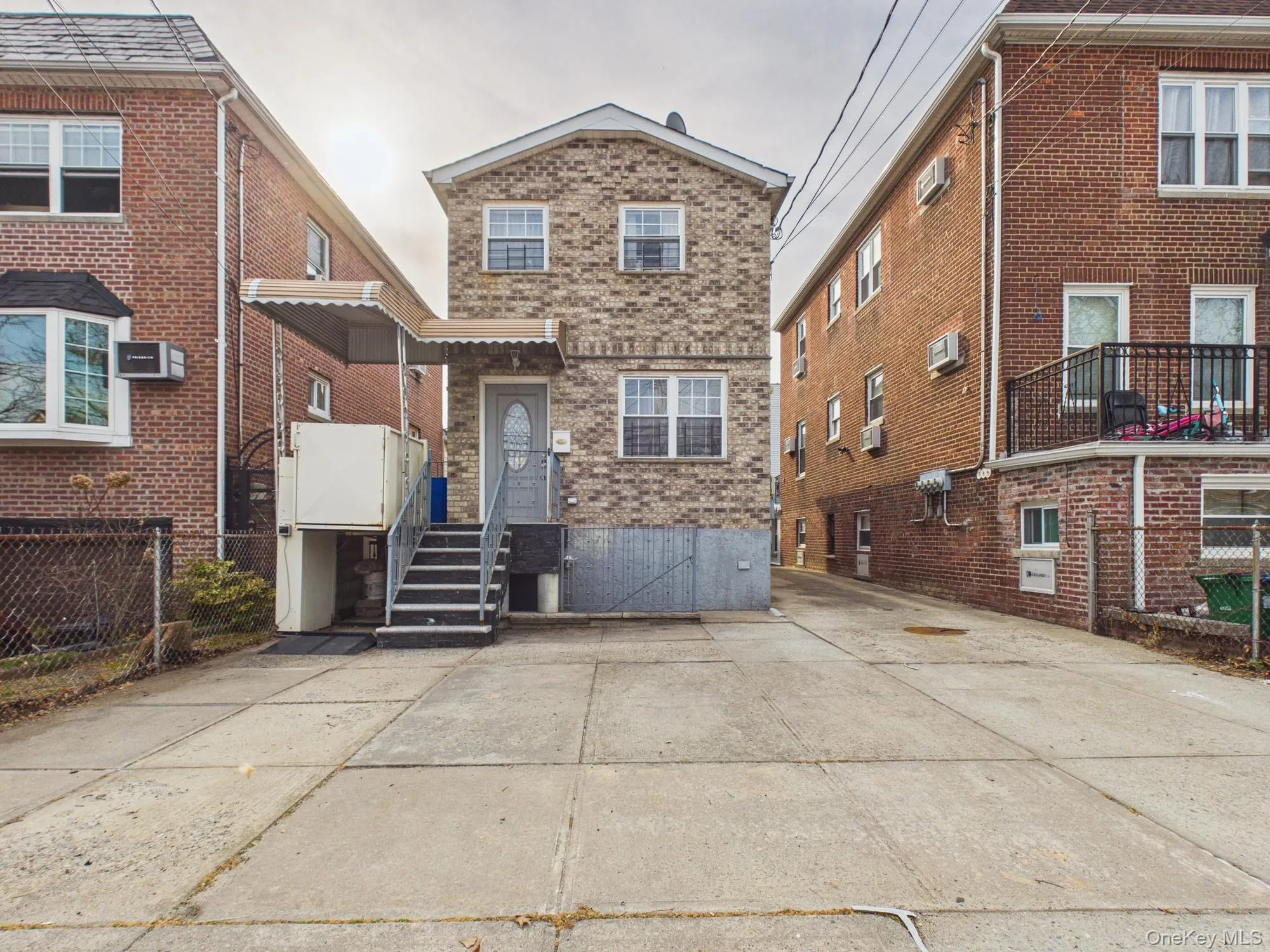 2515 Woodhull Avenue, New York, NY, 3 Bedrooms Bedrooms, 5 Rooms Rooms,2 BathroomsBathrooms,Residential,For Rent,Woodhull,0,981765 2515 Woodhull Avenue, New York, NY, 3 Bedrooms Bedrooms, 5 Rooms Rooms,2 BathroomsBathrooms,Residential,For Rent,Woodhull,0,981765