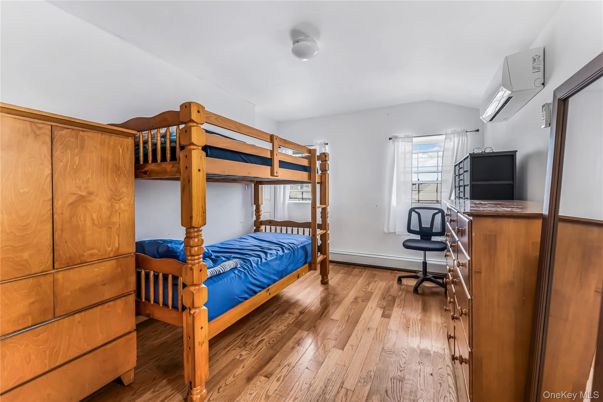 2515 Woodhull Avenue, New York, NY, 3 Bedrooms Bedrooms, 5 Rooms Rooms,2 BathroomsBathrooms,Residential,For Rent,Woodhull,0,981765 2515 Woodhull Avenue, New York, NY, 3 Bedrooms Bedrooms, 5 Rooms Rooms,2 BathroomsBathrooms,Residential,For Rent,Woodhull,0,981765
