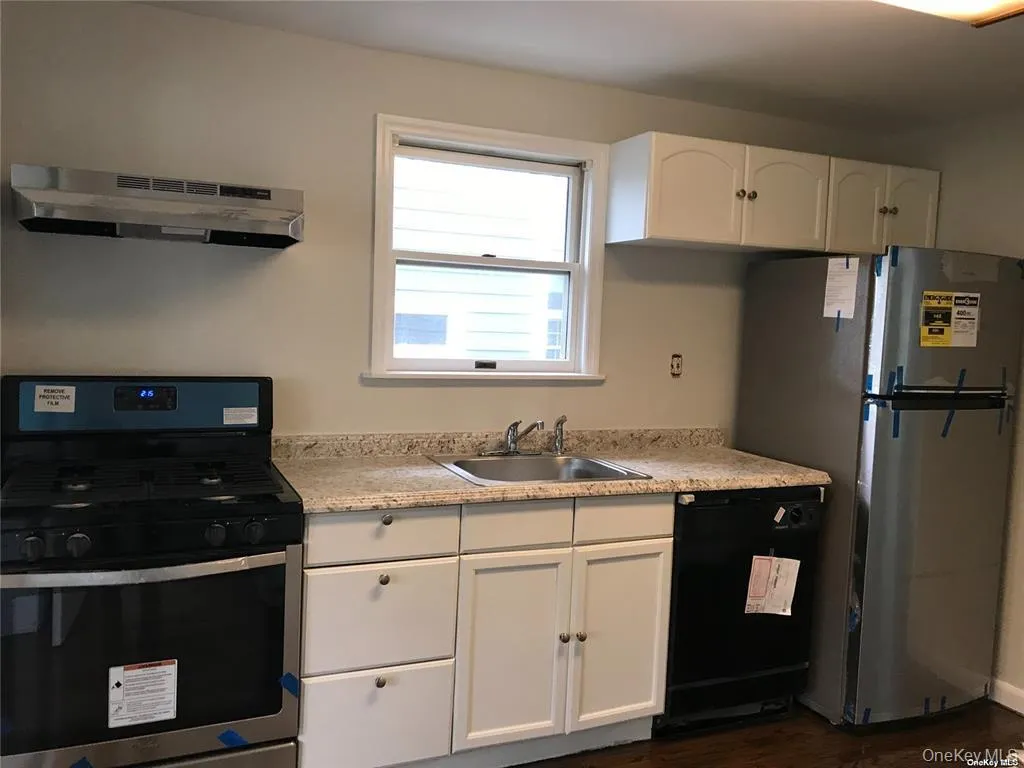 44 Graywood Road, North Hempstead, NY, 2 Bedrooms Bedrooms, 4 Rooms Rooms,1 BathroomBathrooms,Residential Lease,For Rent,Graywood,0,981766 44 Graywood Road, North Hempstead, NY, 2 Bedrooms Bedrooms, 4 Rooms Rooms,1 BathroomBathrooms,Residential Lease,For Rent,Graywood,0,981766