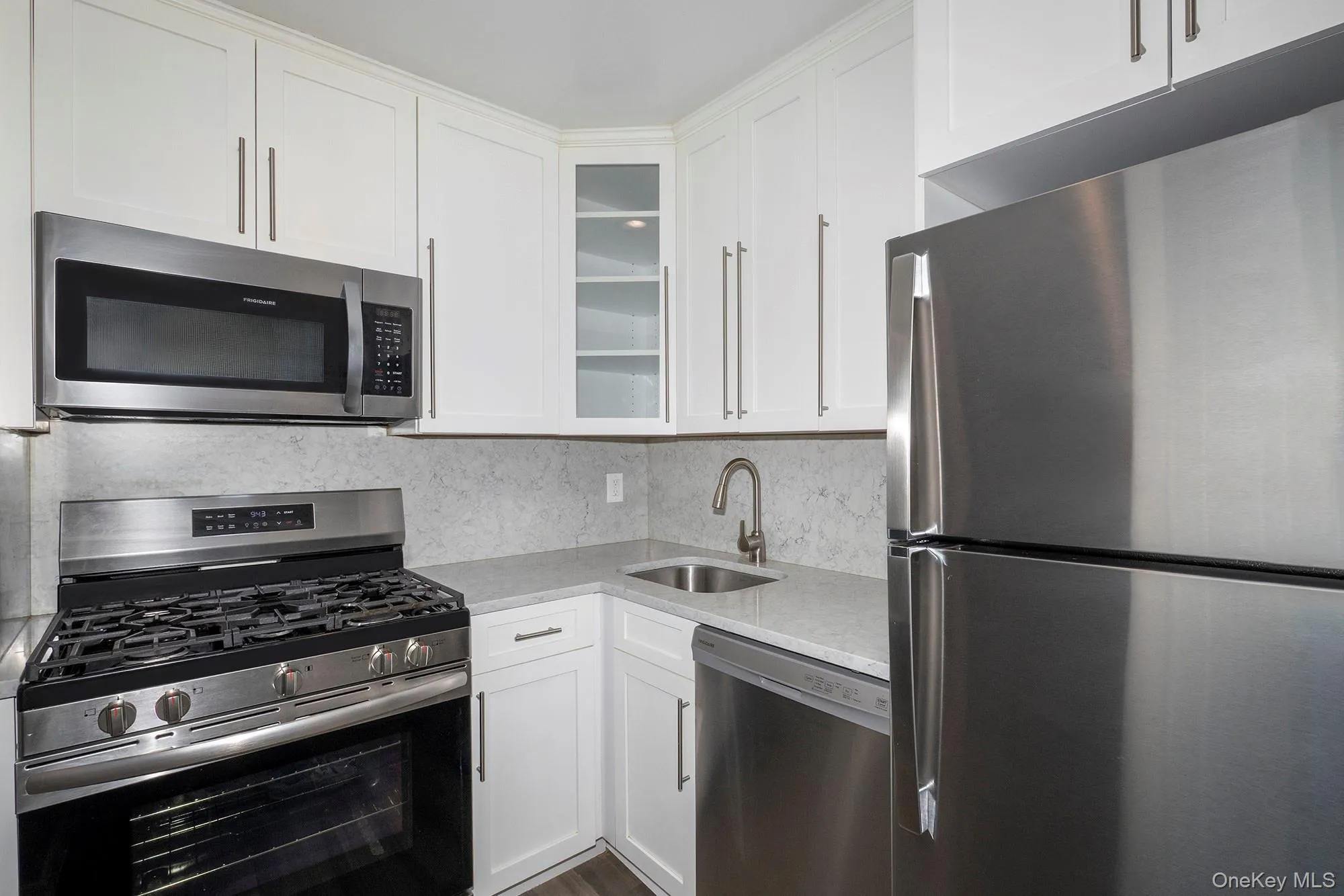 45 Fairfield Way, Smithtown, NY, 1 Bedroom Bedrooms, 4 Rooms Rooms,1 BathroomBathrooms,Residential Lease,For Rent,Fairfield,0,981773 45 Fairfield Way, Smithtown, NY, 1 Bedroom Bedrooms, 4 Rooms Rooms,1 BathroomBathrooms,Residential Lease,For Rent,Fairfield,0,981773