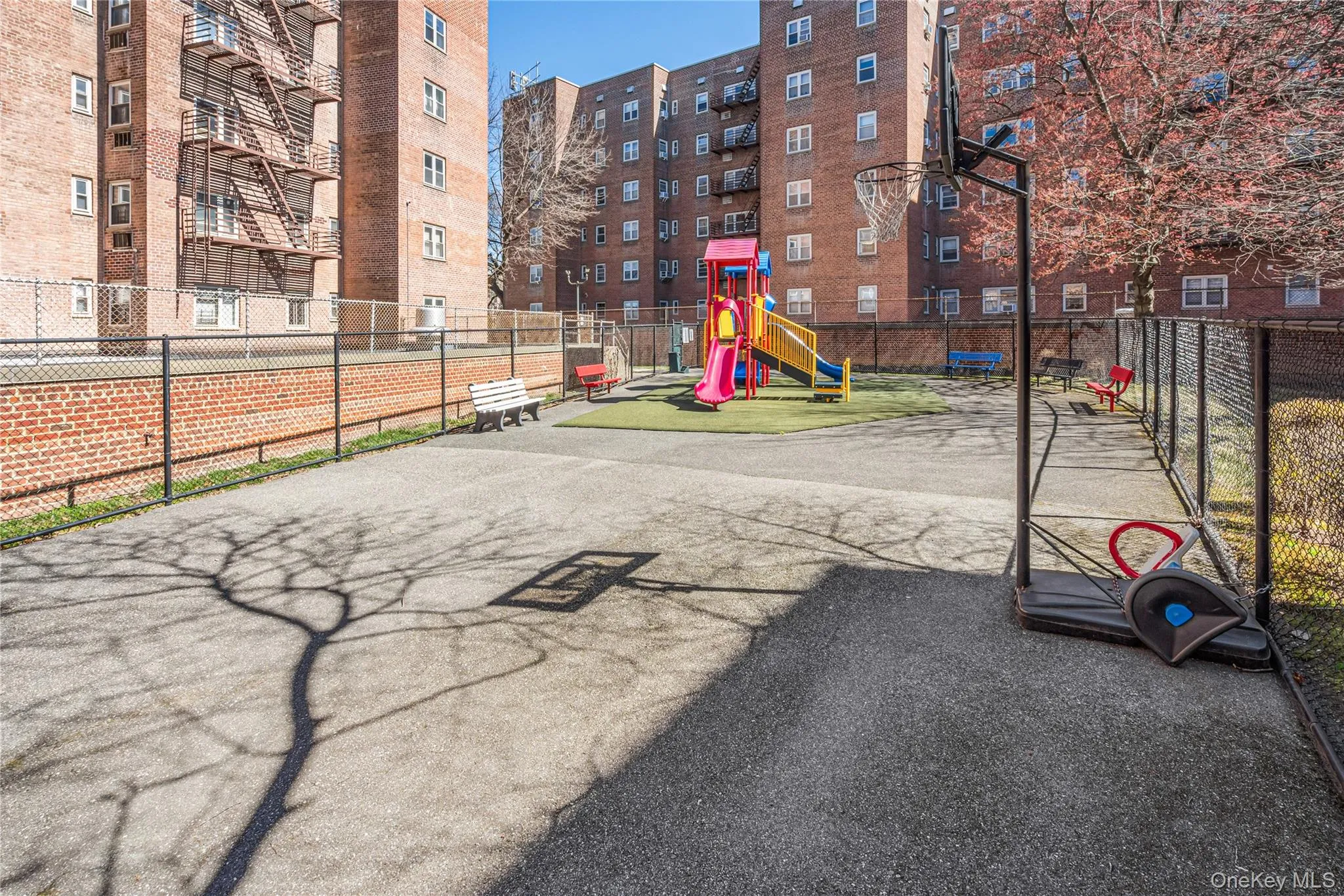 14455 Melbourne Avenue, New York, NY, 2 Bedrooms Bedrooms, 4 Rooms Rooms,1 BathroomBathrooms,Residential,For Rent,Melbourne,0,981778 14455 Melbourne Avenue, New York, NY, 2 Bedrooms Bedrooms, 4 Rooms Rooms,1 BathroomBathrooms,Residential,For Rent,Melbourne,0,981778