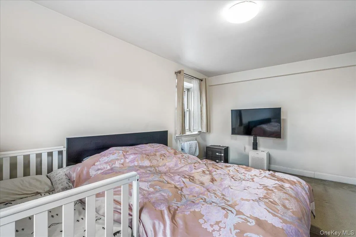 14455 Melbourne Avenue, New York, NY, 2 Bedrooms Bedrooms, 4 Rooms Rooms,1 BathroomBathrooms,Residential,For Rent,Melbourne,0,981778 14455 Melbourne Avenue, New York, NY, 2 Bedrooms Bedrooms, 4 Rooms Rooms,1 BathroomBathrooms,Residential,For Rent,Melbourne,0,981778