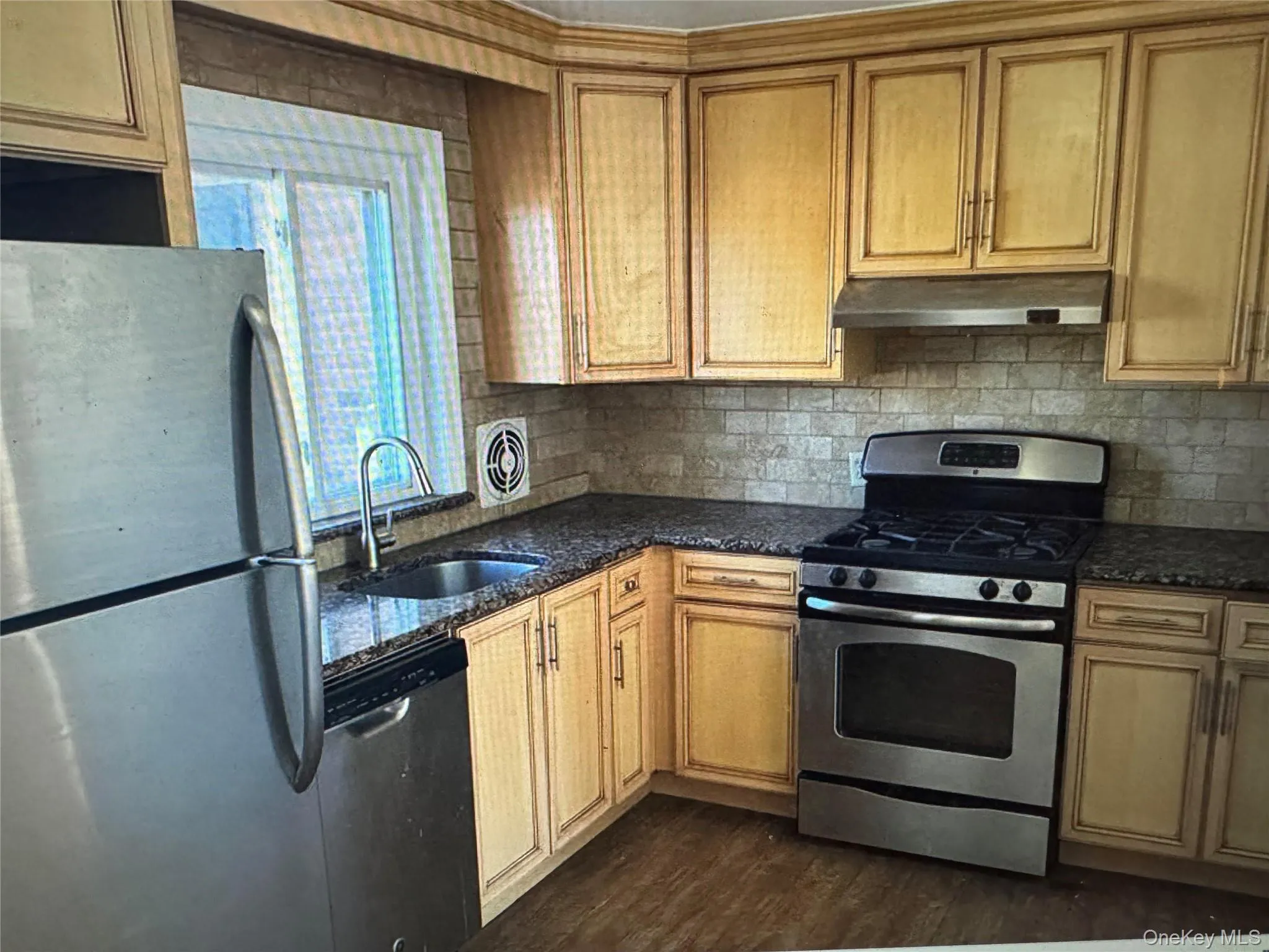 520 Dawson Lane, Oyster Bay, NY, 2 Bedrooms Bedrooms, 5 Rooms Rooms,2 BathroomsBathrooms,Residential Lease,For Rent,Dawson,0,981779 520 Dawson Lane, Oyster Bay, NY, 2 Bedrooms Bedrooms, 5 Rooms Rooms,2 BathroomsBathrooms,Residential Lease,For Rent,Dawson,0,981779