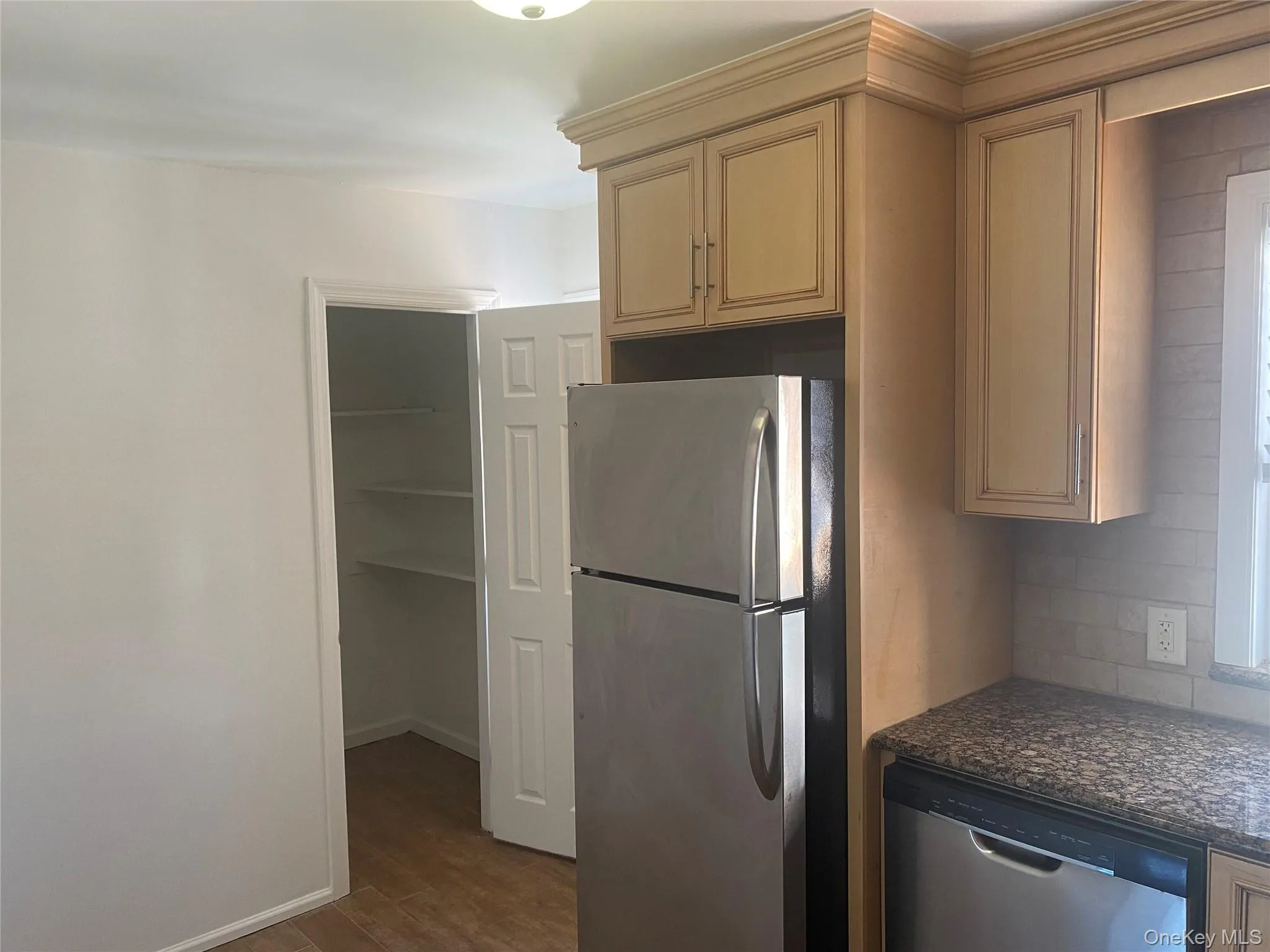 520 Dawson Lane, Oyster Bay, NY, 2 Bedrooms Bedrooms, 5 Rooms Rooms,2 BathroomsBathrooms,Residential Lease,For Rent,Dawson,0,981779 520 Dawson Lane, Oyster Bay, NY, 2 Bedrooms Bedrooms, 5 Rooms Rooms,2 BathroomsBathrooms,Residential Lease,For Rent,Dawson,0,981779