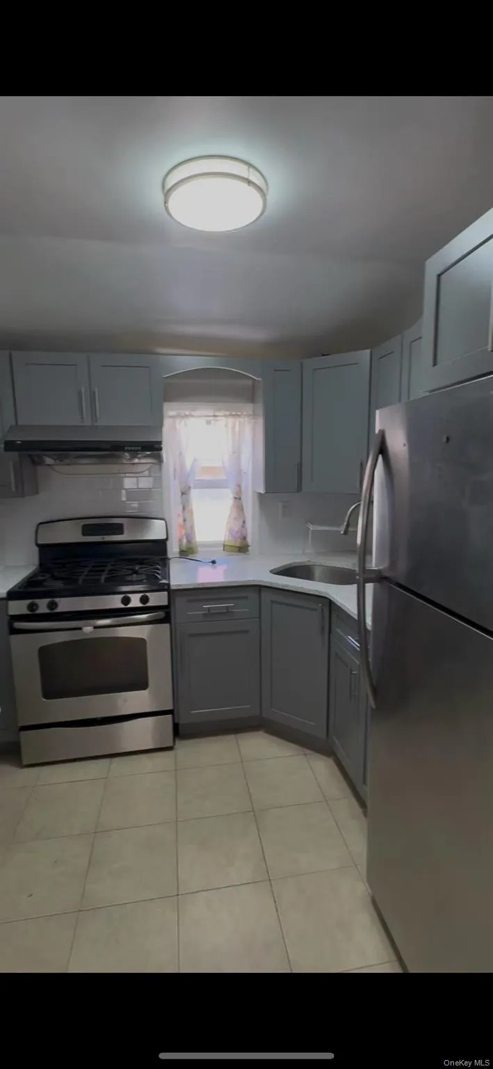 6457 230th Street, New York, NY, 3 Bedrooms Bedrooms, 6 Rooms Rooms,1 BathroomBathrooms,Residential Lease,For Rent,230th,0,981797 6457 230th Street, New York, NY, 3 Bedrooms Bedrooms, 6 Rooms Rooms,1 BathroomBathrooms,Residential Lease,For Rent,230th,0,981797