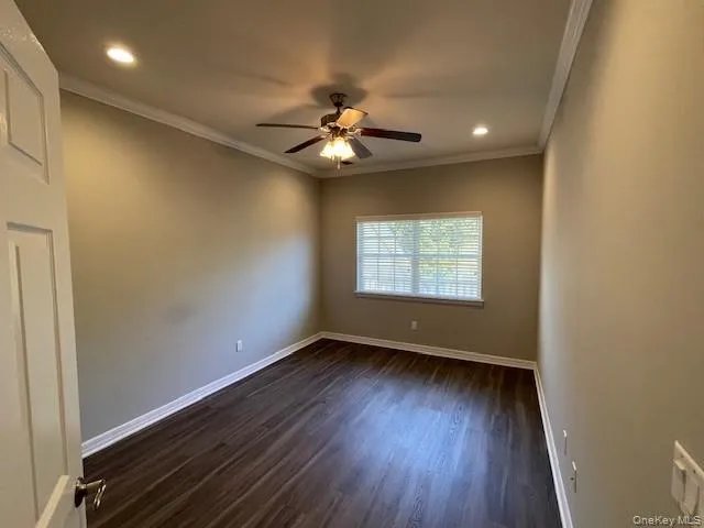 310 Center Court, Brookhaven, NY, 1 Bedroom Bedrooms, 5 Rooms Rooms,2 BathroomsBathrooms,Residential Lease,For Rent,Center,0,981800 310 Center Court, Brookhaven, NY, 1 Bedroom Bedrooms, 5 Rooms Rooms,2 BathroomsBathrooms,Residential Lease,For Rent,Center,0,981800