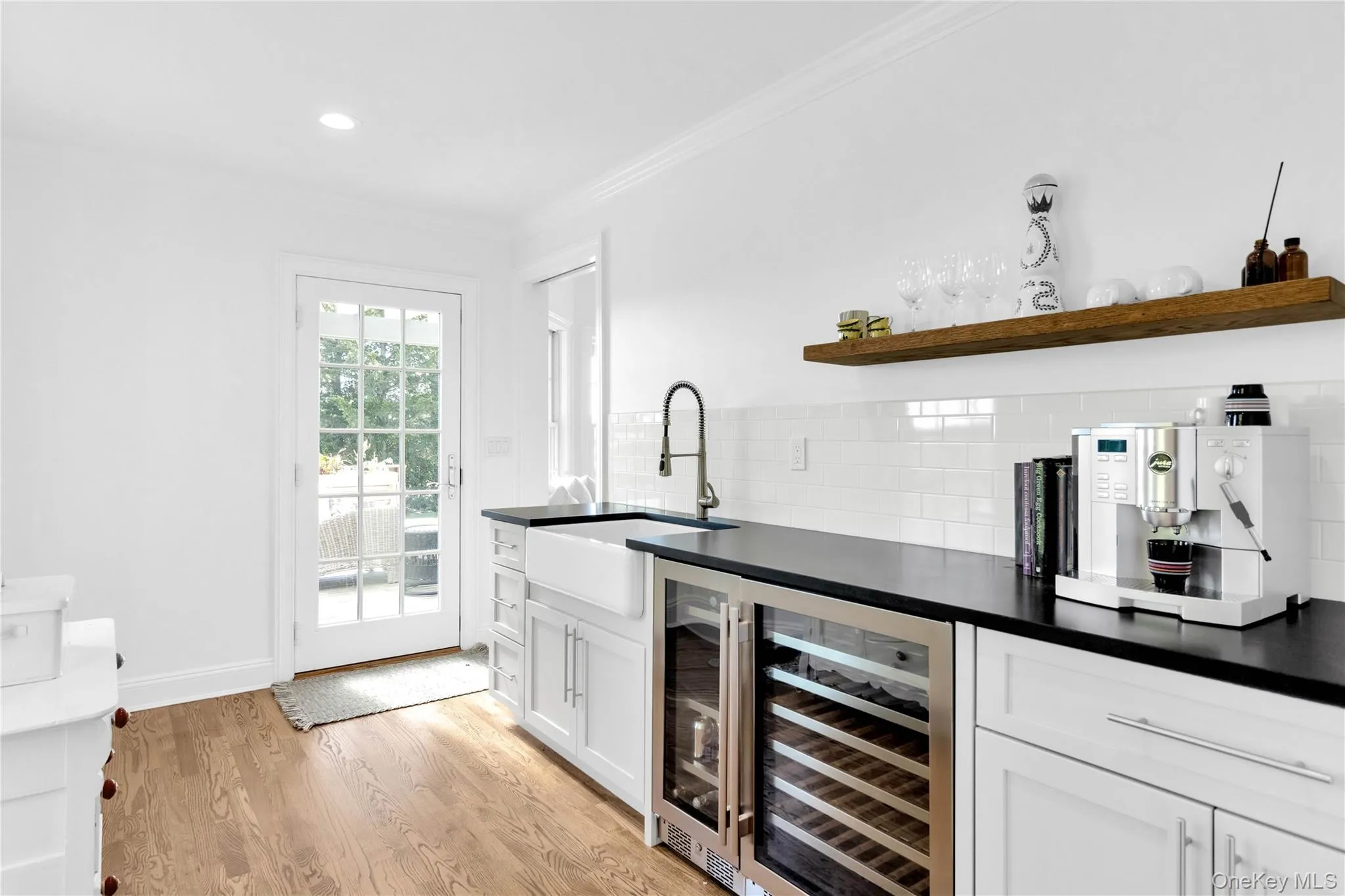 350 Laurel Way, Southold, NY, 4 Bedrooms Bedrooms, 12 Rooms Rooms,4 BathroomsBathrooms,Residential,For Rent,Laurel,0,981805 350 Laurel Way, Southold, NY, 4 Bedrooms Bedrooms, 12 Rooms Rooms,4 BathroomsBathrooms,Residential,For Rent,Laurel,0,981805