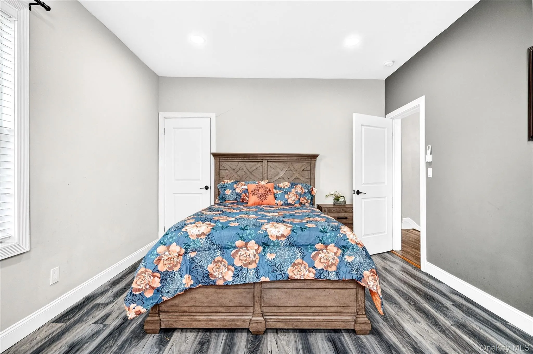 240 10th Avenue, Mount Vernon, NY, 4 Bedrooms Bedrooms, 15 Rooms Rooms,2 BathroomsBathrooms,Residential,For Rent,10th,0,981818 240 10th Avenue, Mount Vernon, NY, 4 Bedrooms Bedrooms, 15 Rooms Rooms,2 BathroomsBathrooms,Residential,For Rent,10th,0,981818
