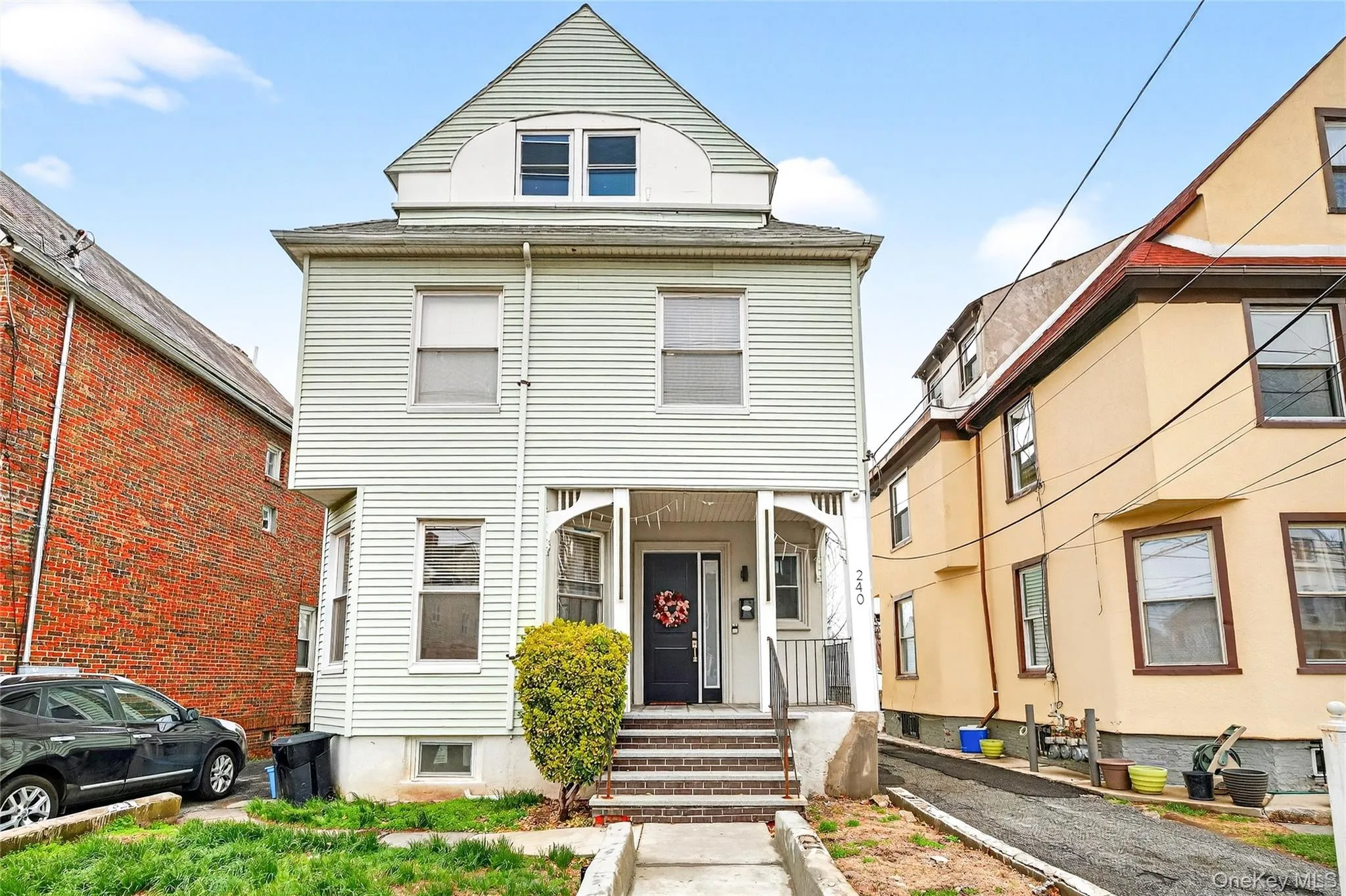 240 10th Avenue, Mount Vernon, NY, 4 Bedrooms Bedrooms, 15 Rooms Rooms,2 BathroomsBathrooms,Residential,For Rent,10th,0,981818 240 10th Avenue, Mount Vernon, NY, 4 Bedrooms Bedrooms, 15 Rooms Rooms,2 BathroomsBathrooms,Residential,For Rent,10th,0,981818