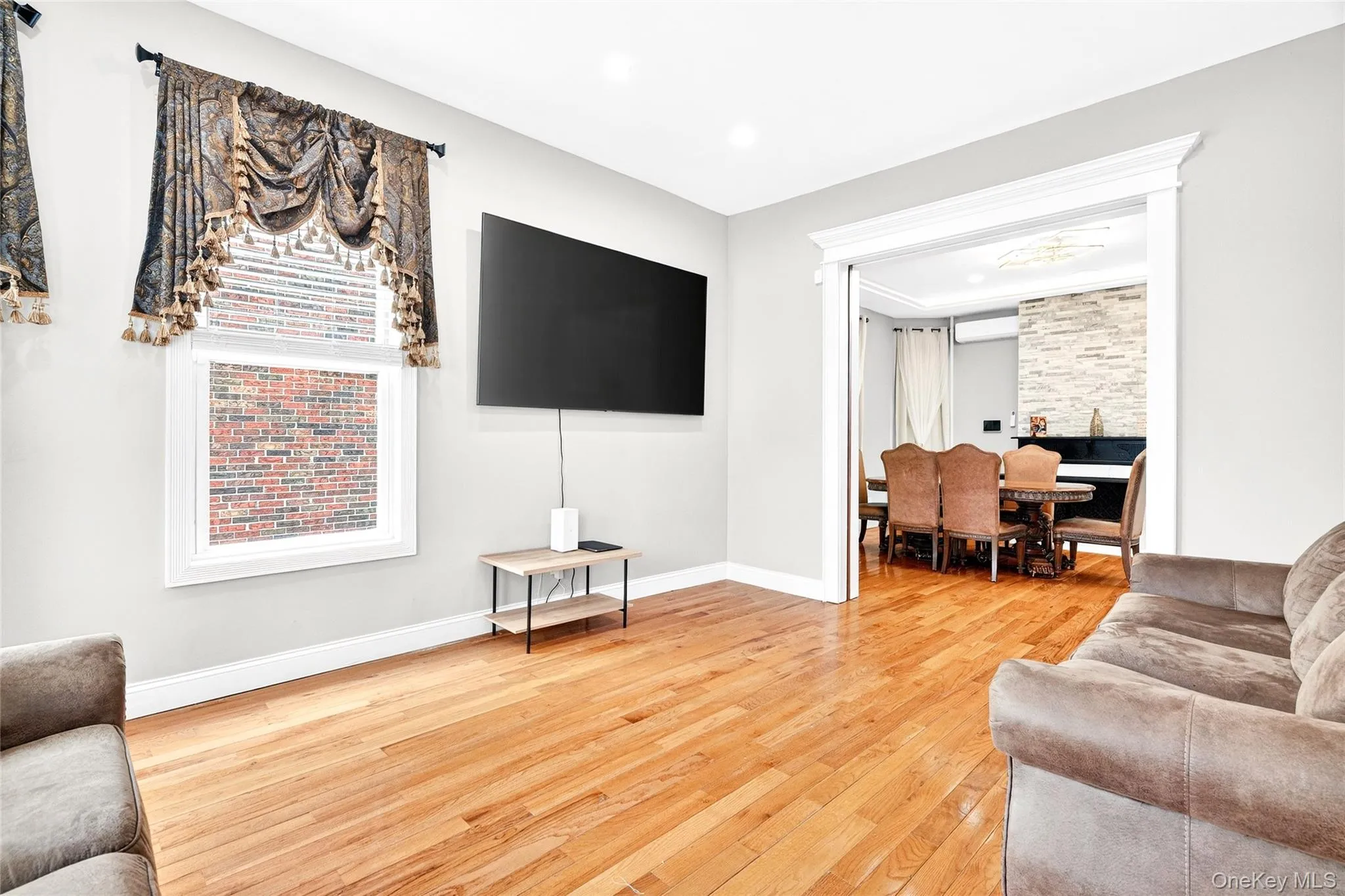 240 10th Avenue, Mount Vernon, NY, 4 Bedrooms Bedrooms, 15 Rooms Rooms,2 BathroomsBathrooms,Residential,For Rent,10th,0,981818 240 10th Avenue, Mount Vernon, NY, 4 Bedrooms Bedrooms, 15 Rooms Rooms,2 BathroomsBathrooms,Residential,For Rent,10th,0,981818
