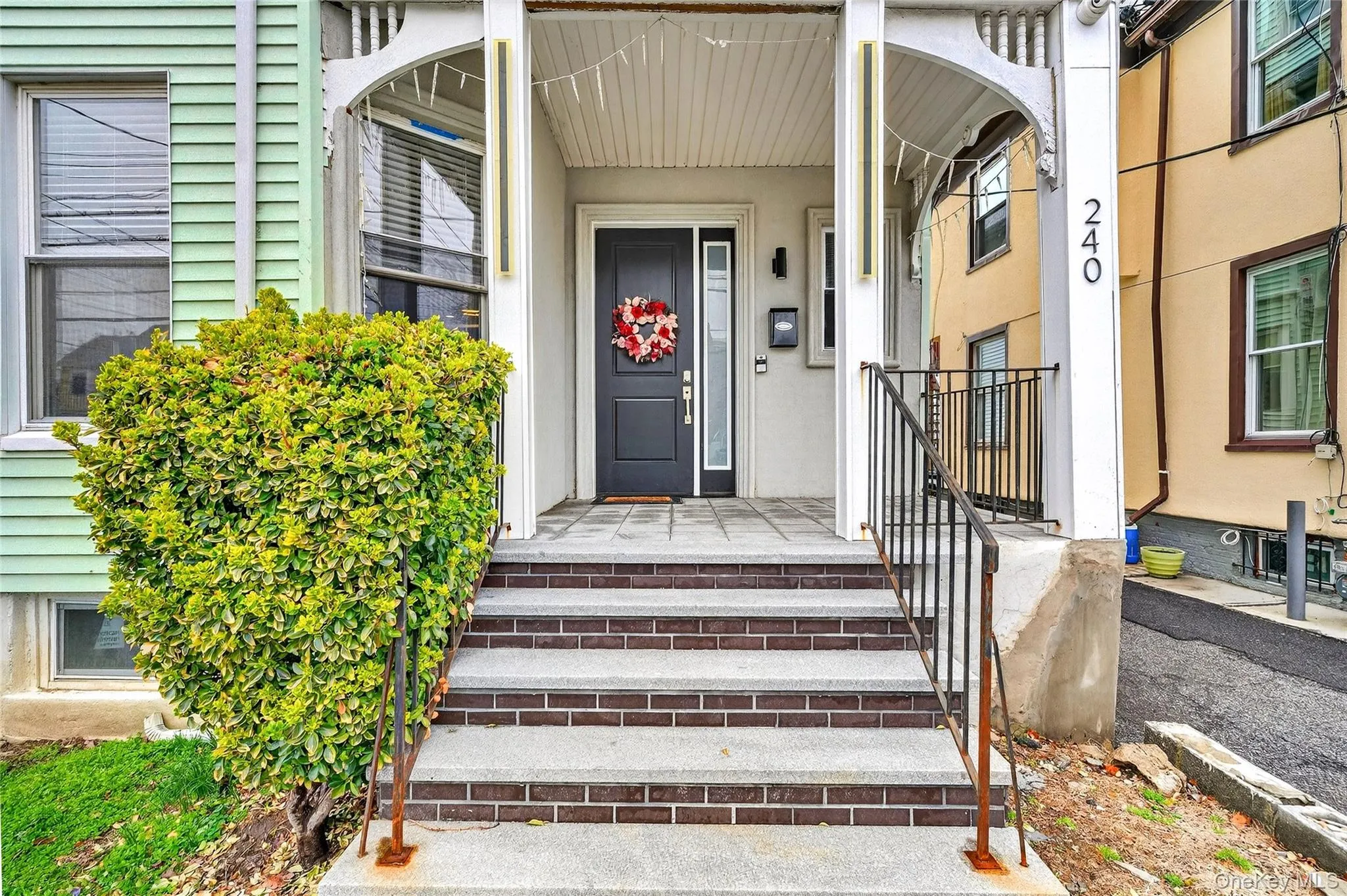 240 10th Avenue, Mount Vernon, NY, 4 Bedrooms Bedrooms, 15 Rooms Rooms,2 BathroomsBathrooms,Residential,For Rent,10th,0,981818 240 10th Avenue, Mount Vernon, NY, 4 Bedrooms Bedrooms, 15 Rooms Rooms,2 BathroomsBathrooms,Residential,For Rent,10th,0,981818