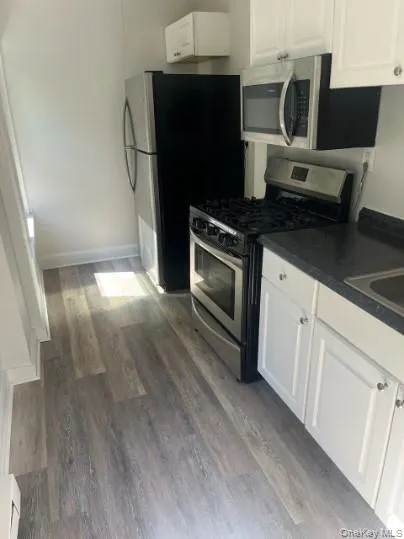 428-430 Liberty Street, Newburgh (city), NY, 1 Bedroom Bedrooms, 3 Rooms Rooms,1 BathroomBathrooms,Residential Lease,For Rent,Liberty,0,981821 428-430 Liberty Street, Newburgh (city), NY, 1 Bedroom Bedrooms, 3 Rooms Rooms,1 BathroomBathrooms,Residential Lease,For Rent,Liberty,0,981821