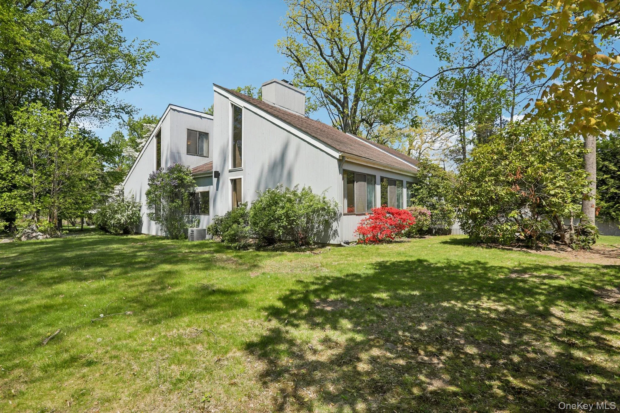 20 High Point Lane, Greenburgh, NY, 5 Bedrooms Bedrooms, 9 Rooms Rooms,3 BathroomsBathrooms,Residential,For Rent,High Point,0,981833 20 High Point Lane, Greenburgh, NY, 5 Bedrooms Bedrooms, 9 Rooms Rooms,3 BathroomsBathrooms,Residential,For Rent,High Point,0,981833