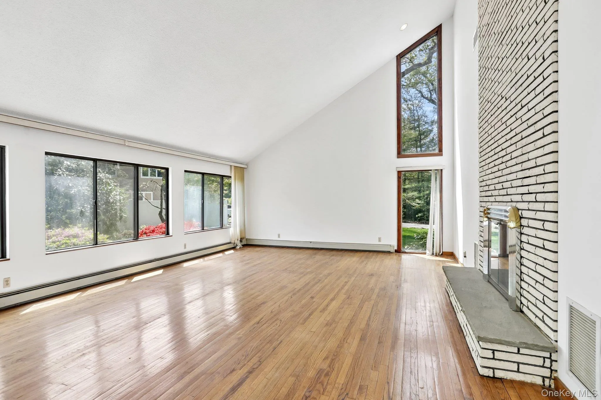 20 High Point Lane, Greenburgh, NY, 5 Bedrooms Bedrooms, 9 Rooms Rooms,3 BathroomsBathrooms,Residential,For Rent,High Point,0,981833 20 High Point Lane, Greenburgh, NY, 5 Bedrooms Bedrooms, 9 Rooms Rooms,3 BathroomsBathrooms,Residential,For Rent,High Point,0,981833