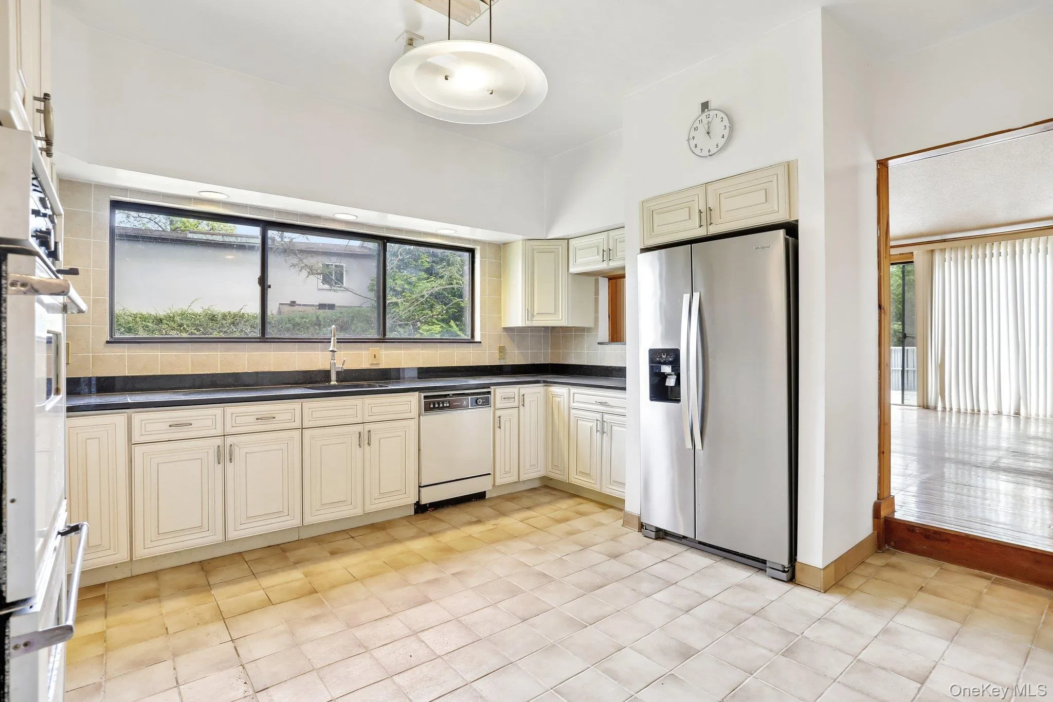 20 High Point Lane, Greenburgh, NY, 5 Bedrooms Bedrooms, 9 Rooms Rooms,3 BathroomsBathrooms,Residential,For Rent,High Point,0,981833 20 High Point Lane, Greenburgh, NY, 5 Bedrooms Bedrooms, 9 Rooms Rooms,3 BathroomsBathrooms,Residential,For Rent,High Point,0,981833
