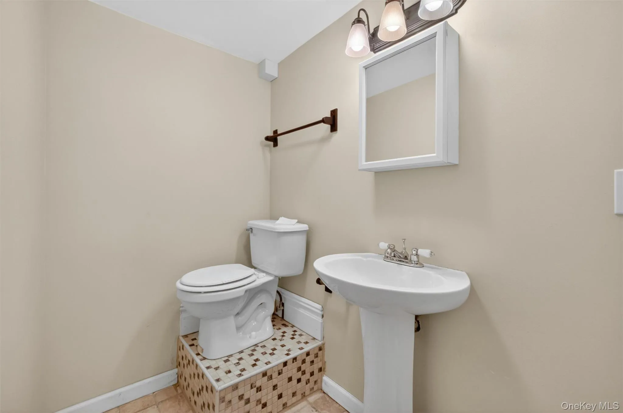 1 Merrywood Road, Poughkeepsie (town), NY, 4 Bedrooms Bedrooms, 7 Rooms Rooms,2 BathroomsBathrooms,Residential,For Rent,Merrywood,0,981834 1 Merrywood Road, Poughkeepsie (town), NY, 4 Bedrooms Bedrooms, 7 Rooms Rooms,2 BathroomsBathrooms,Residential,For Rent,Merrywood,0,981834