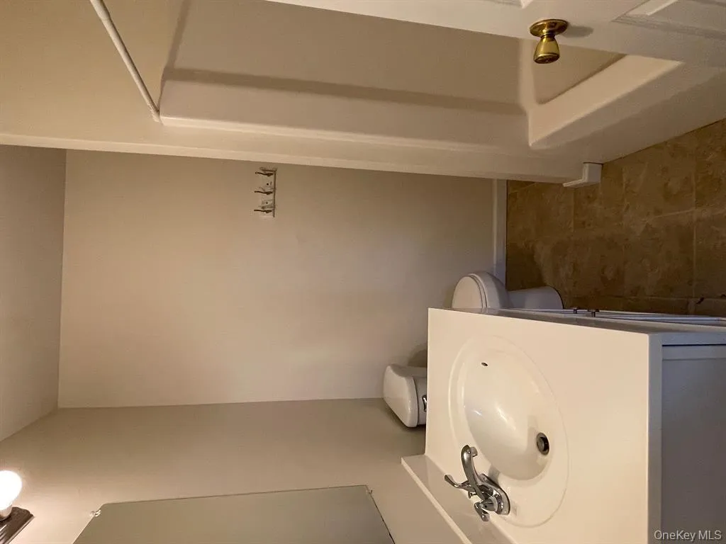 95 Old Mountain Road, Greenville, NY, 3 Bedrooms Bedrooms, 8 Rooms Rooms,2 BathroomsBathrooms,Residential Lease,For Rent,Old Mountain,0,981835 95 Old Mountain Road, Greenville, NY, 3 Bedrooms Bedrooms, 8 Rooms Rooms,2 BathroomsBathrooms,Residential Lease,For Rent,Old Mountain,0,981835