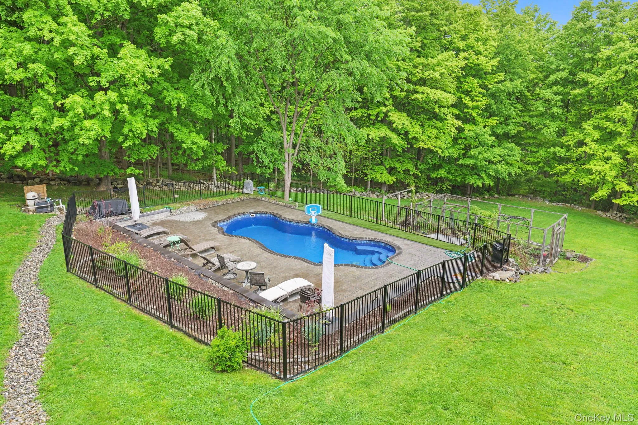 Salt water, inground pool with heat Salt water, inground pool with heat