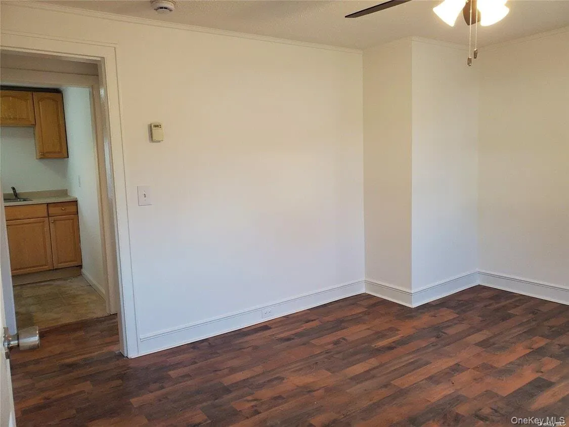 40 Amity Street, Brookhaven, NY, 1 Bedroom Bedrooms, 3 Rooms Rooms,1 BathroomBathrooms,Residential Lease,For Rent,Amity,0,981853 40 Amity Street, Brookhaven, NY, 1 Bedroom Bedrooms, 3 Rooms Rooms,1 BathroomBathrooms,Residential Lease,For Rent,Amity,0,981853