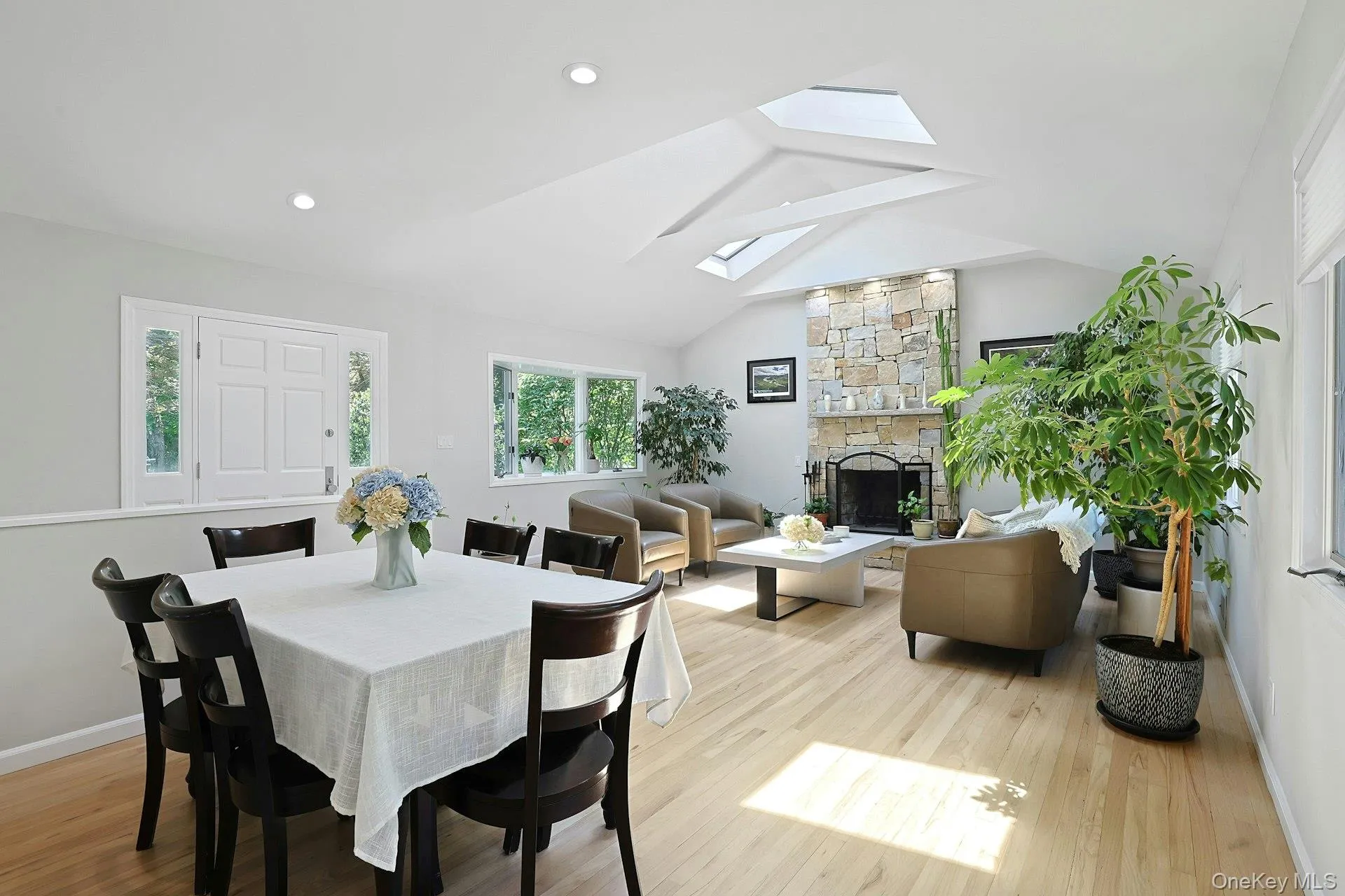 20 Robbins Road, Mount Pleasant, NY, 4 Bedrooms Bedrooms, 7 Rooms Rooms,3 BathroomsBathrooms,Residential,For Rent,Robbins,0,981861 20 Robbins Road, Mount Pleasant, NY, 4 Bedrooms Bedrooms, 7 Rooms Rooms,3 BathroomsBathrooms,Residential,For Rent,Robbins,0,981861