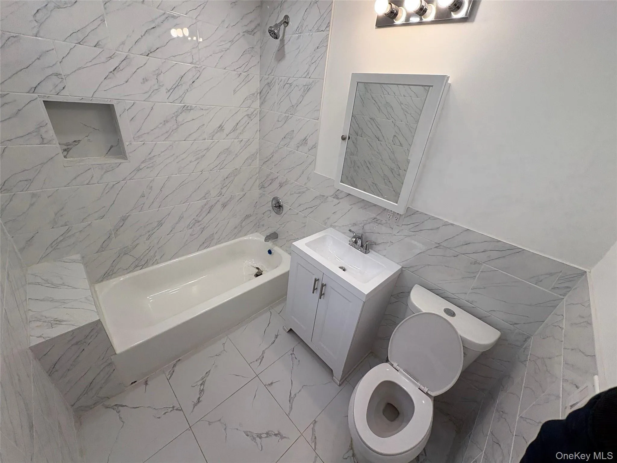 675 230th Street, New York, NY, 3 Bedrooms Bedrooms, 4 Rooms Rooms,1 BathroomBathrooms,Residential Lease,For Rent,230th,0,981865 675 230th Street, New York, NY, 3 Bedrooms Bedrooms, 4 Rooms Rooms,1 BathroomBathrooms,Residential Lease,For Rent,230th,0,981865
