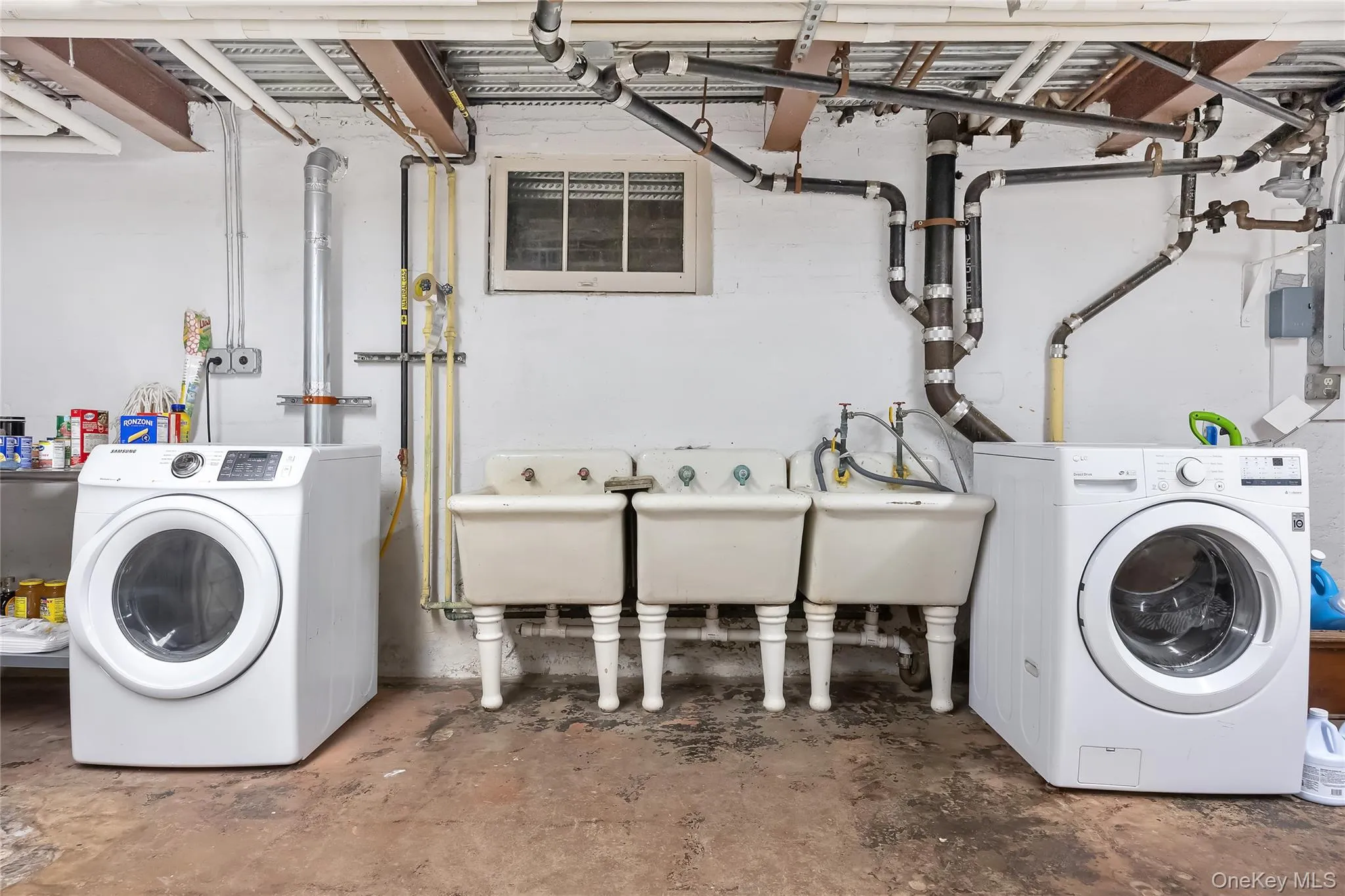 127 Beverly Road, New York, NY, 6 Bedrooms Bedrooms, 15 Rooms Rooms,6 BathroomsBathrooms,Residential,For Rent,Beverly,0,981875 127 Beverly Road, New York, NY, 6 Bedrooms Bedrooms, 15 Rooms Rooms,6 BathroomsBathrooms,Residential,For Rent,Beverly,0,981875