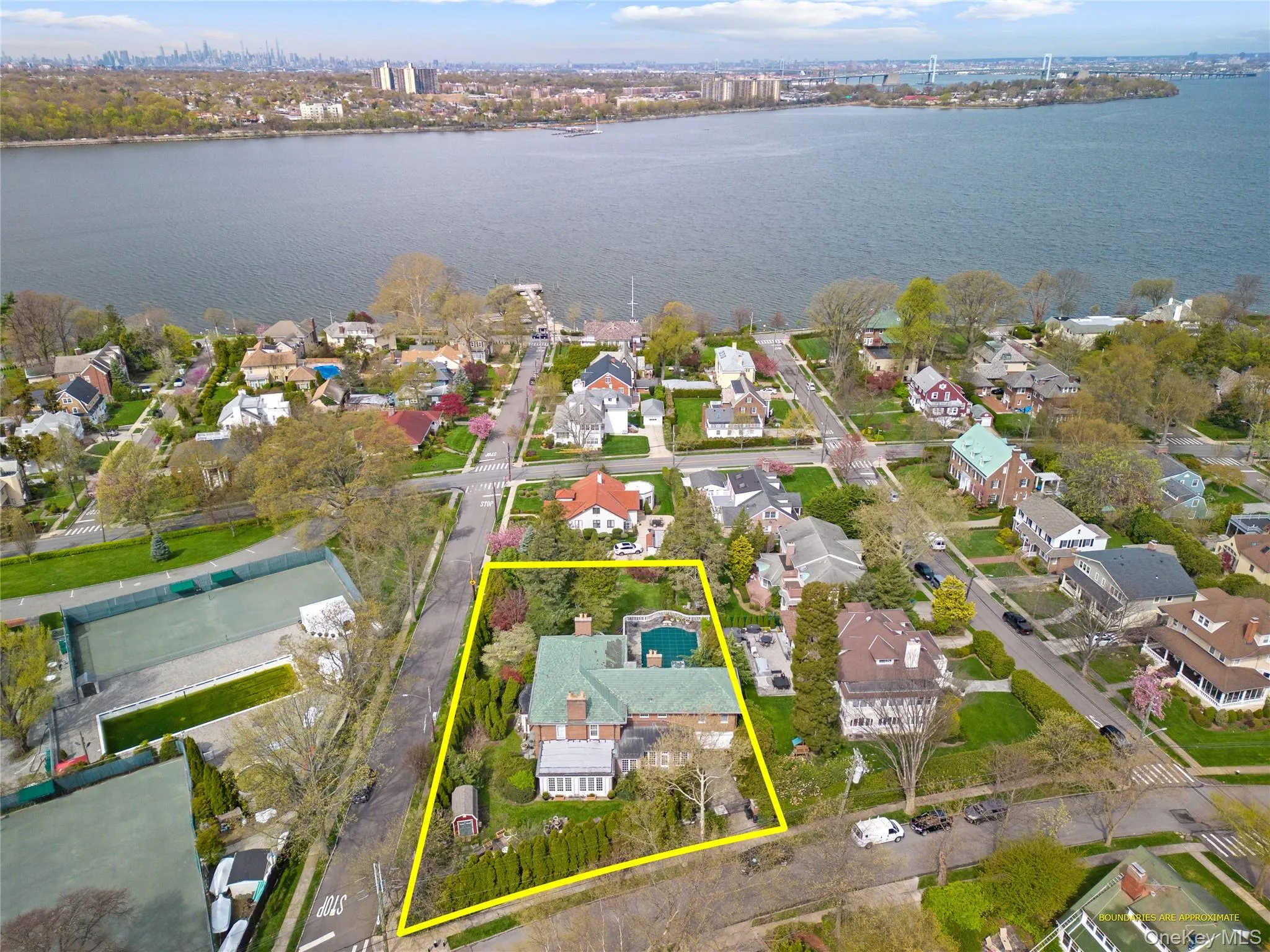 127 Beverly Road, New York, NY, 6 Bedrooms Bedrooms, 15 Rooms Rooms,6 BathroomsBathrooms,Residential,For Rent,Beverly,0,981875 127 Beverly Road, New York, NY, 6 Bedrooms Bedrooms, 15 Rooms Rooms,6 BathroomsBathrooms,Residential,For Rent,Beverly,0,981875