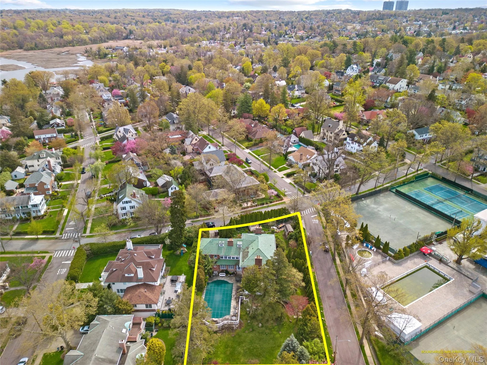 127 Beverly Road, New York, NY, 6 Bedrooms Bedrooms, 15 Rooms Rooms,6 BathroomsBathrooms,Residential,For Rent,Beverly,0,981875 127 Beverly Road, New York, NY, 6 Bedrooms Bedrooms, 15 Rooms Rooms,6 BathroomsBathrooms,Residential,For Rent,Beverly,0,981875