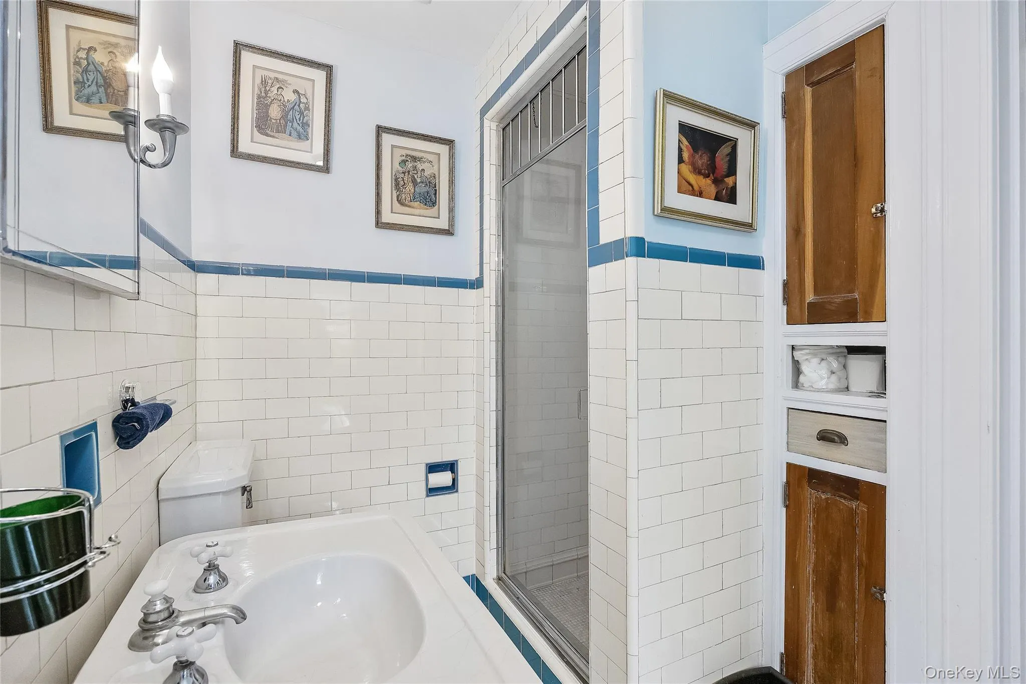 127 Beverly Road, New York, NY, 6 Bedrooms Bedrooms, 15 Rooms Rooms,6 BathroomsBathrooms,Residential,For Rent,Beverly,0,981875 127 Beverly Road, New York, NY, 6 Bedrooms Bedrooms, 15 Rooms Rooms,6 BathroomsBathrooms,Residential,For Rent,Beverly,0,981875