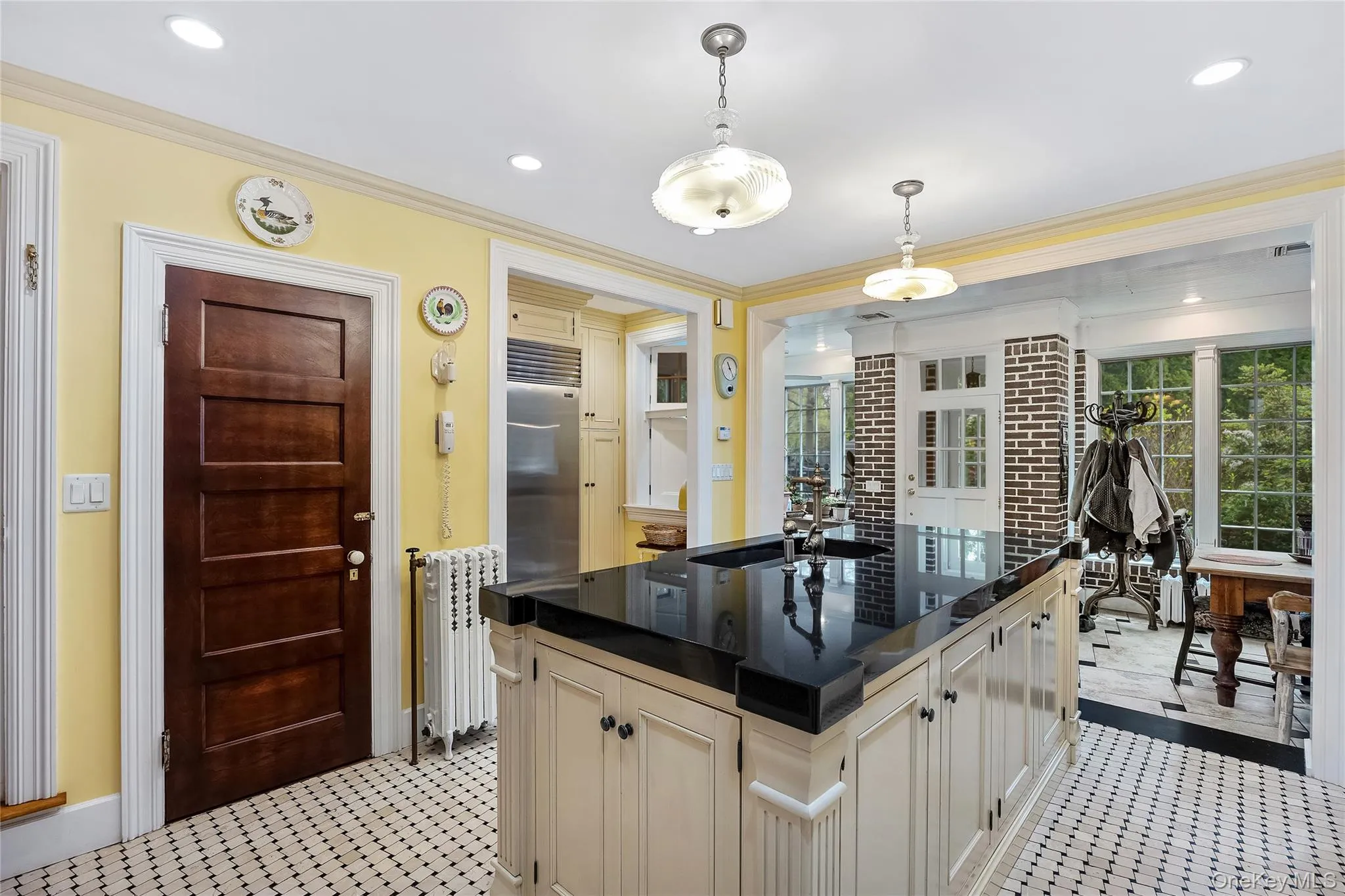 127 Beverly Road, New York, NY, 6 Bedrooms Bedrooms, 15 Rooms Rooms,6 BathroomsBathrooms,Residential,For Rent,Beverly,0,981875 127 Beverly Road, New York, NY, 6 Bedrooms Bedrooms, 15 Rooms Rooms,6 BathroomsBathrooms,Residential,For Rent,Beverly,0,981875