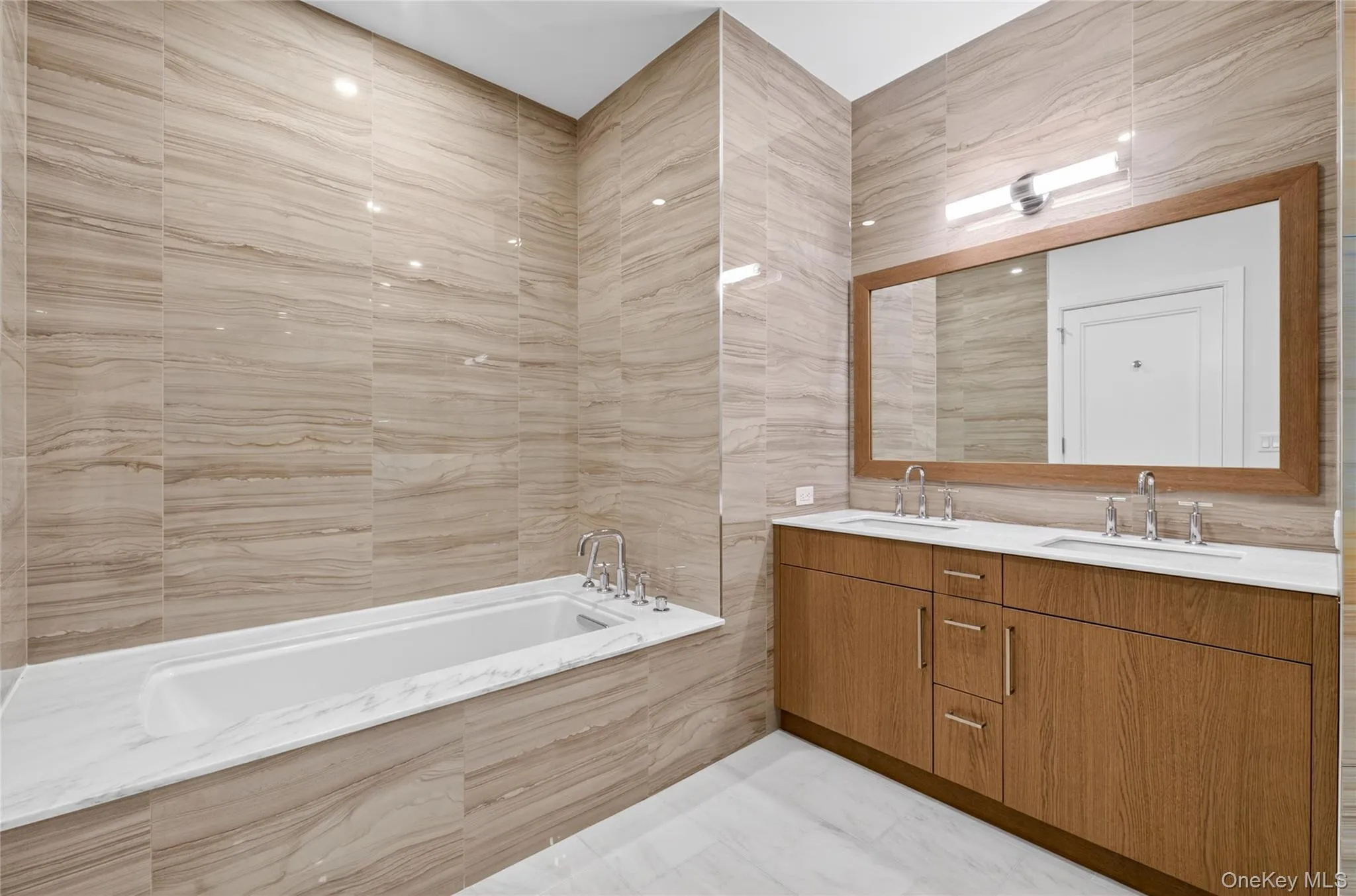 100 Garvies Point Road, Glen Cove, NY, 3 Bedrooms Bedrooms, 9 Rooms Rooms,3 BathroomsBathrooms,Residential,For Rent,Garvies Point,0,981878 100 Garvies Point Road, Glen Cove, NY, 3 Bedrooms Bedrooms, 9 Rooms Rooms,3 BathroomsBathrooms,Residential,For Rent,Garvies Point,0,981878