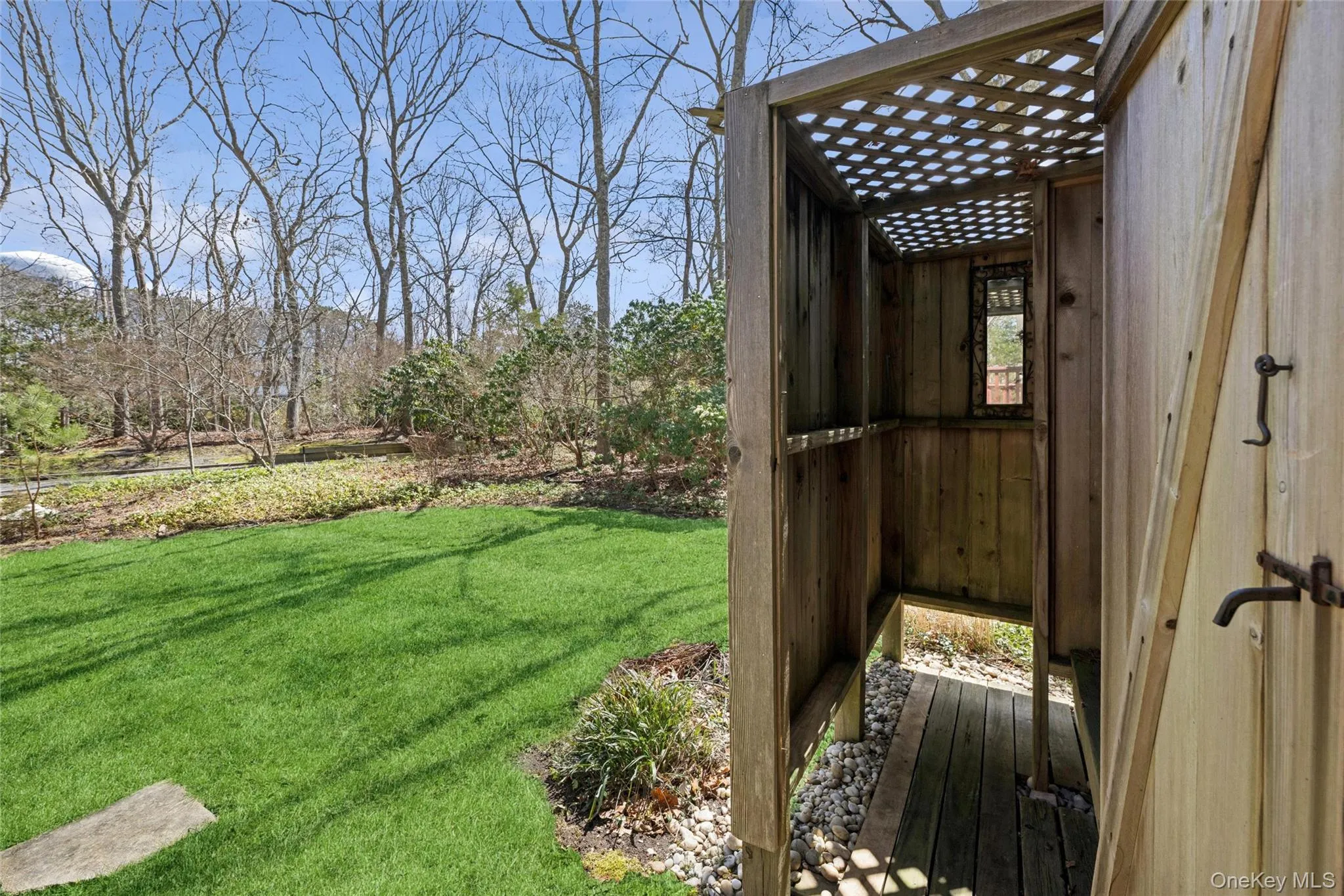 4 Columbine Avenue, Southampton, NY, 3 Bedrooms Bedrooms, 8 Rooms Rooms,2 BathroomsBathrooms,Residential,For Rent,Columbine,0,981892 4 Columbine Avenue, Southampton, NY, 3 Bedrooms Bedrooms, 8 Rooms Rooms,2 BathroomsBathrooms,Residential,For Rent,Columbine,0,981892