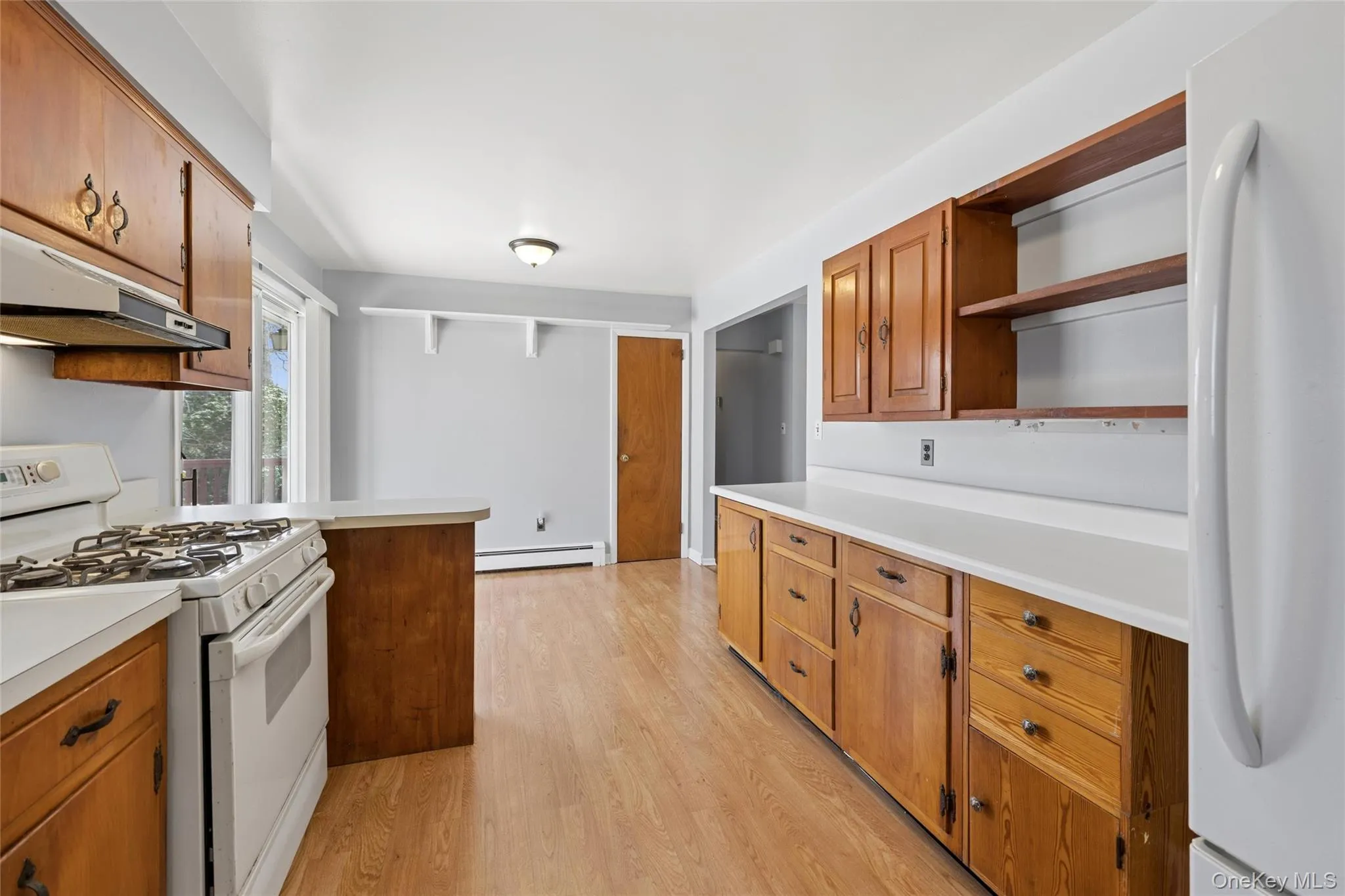 4 Columbine Avenue, Southampton, NY, 3 Bedrooms Bedrooms, 8 Rooms Rooms,2 BathroomsBathrooms,Residential,For Rent,Columbine,0,981892 4 Columbine Avenue, Southampton, NY, 3 Bedrooms Bedrooms, 8 Rooms Rooms,2 BathroomsBathrooms,Residential,For Rent,Columbine,0,981892