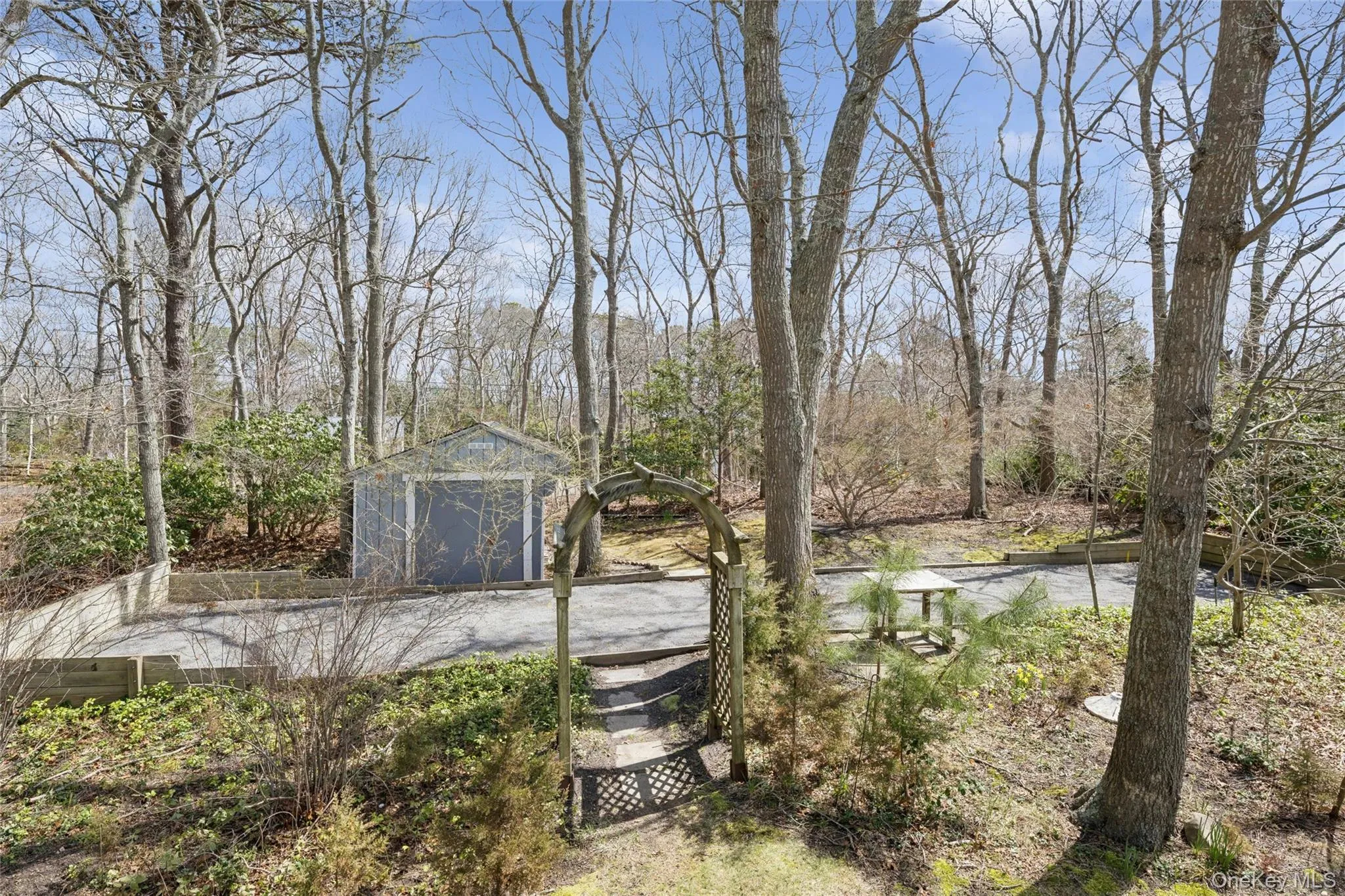 4 Columbine Avenue, Southampton, NY, 3 Bedrooms Bedrooms, 8 Rooms Rooms,2 BathroomsBathrooms,Residential,For Rent,Columbine,0,981892 4 Columbine Avenue, Southampton, NY, 3 Bedrooms Bedrooms, 8 Rooms Rooms,2 BathroomsBathrooms,Residential,For Rent,Columbine,0,981892