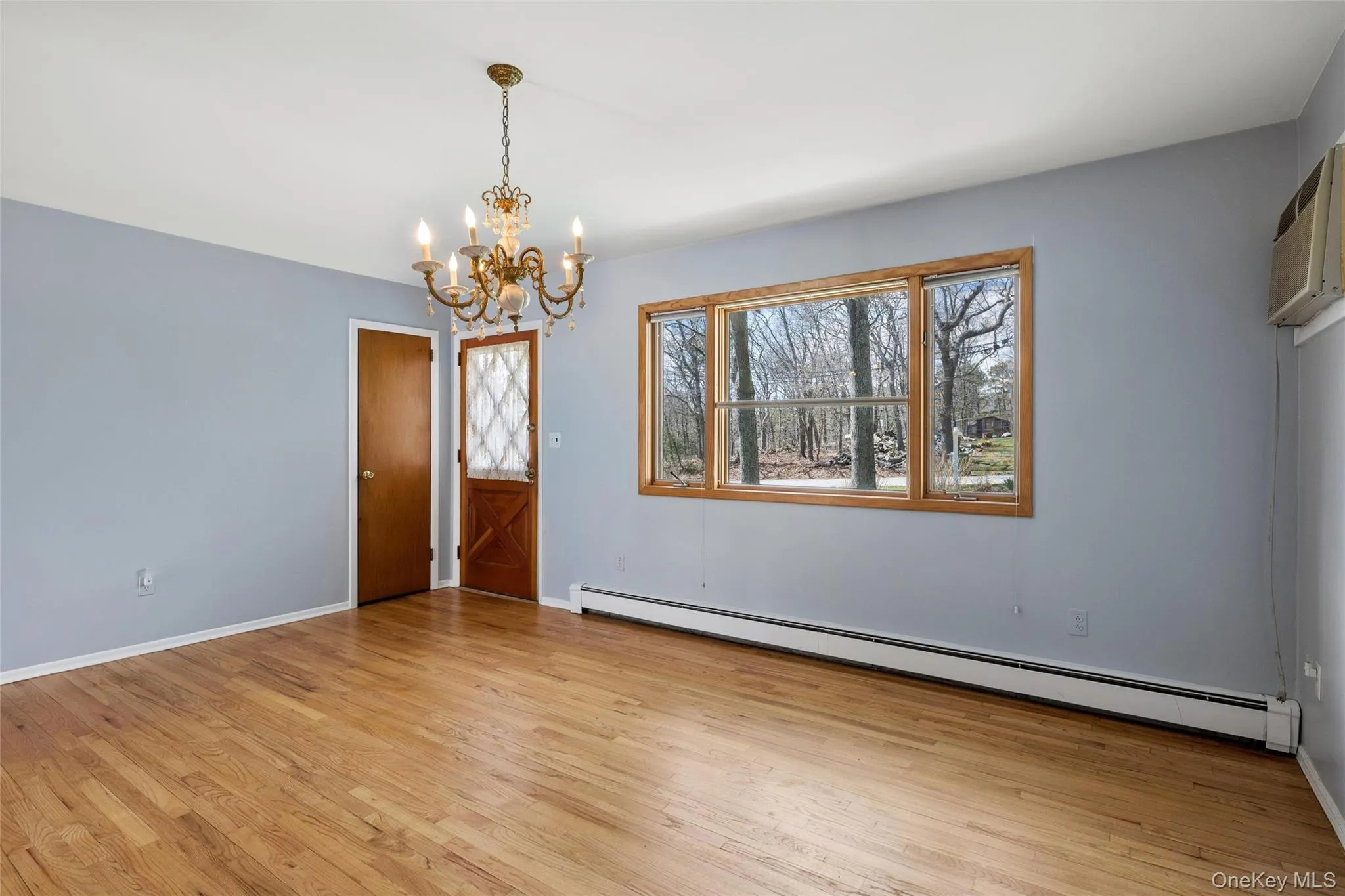 4 Columbine Avenue, Southampton, NY, 3 Bedrooms Bedrooms, 8 Rooms Rooms,2 BathroomsBathrooms,Residential,For Rent,Columbine,0,981892 4 Columbine Avenue, Southampton, NY, 3 Bedrooms Bedrooms, 8 Rooms Rooms,2 BathroomsBathrooms,Residential,For Rent,Columbine,0,981892