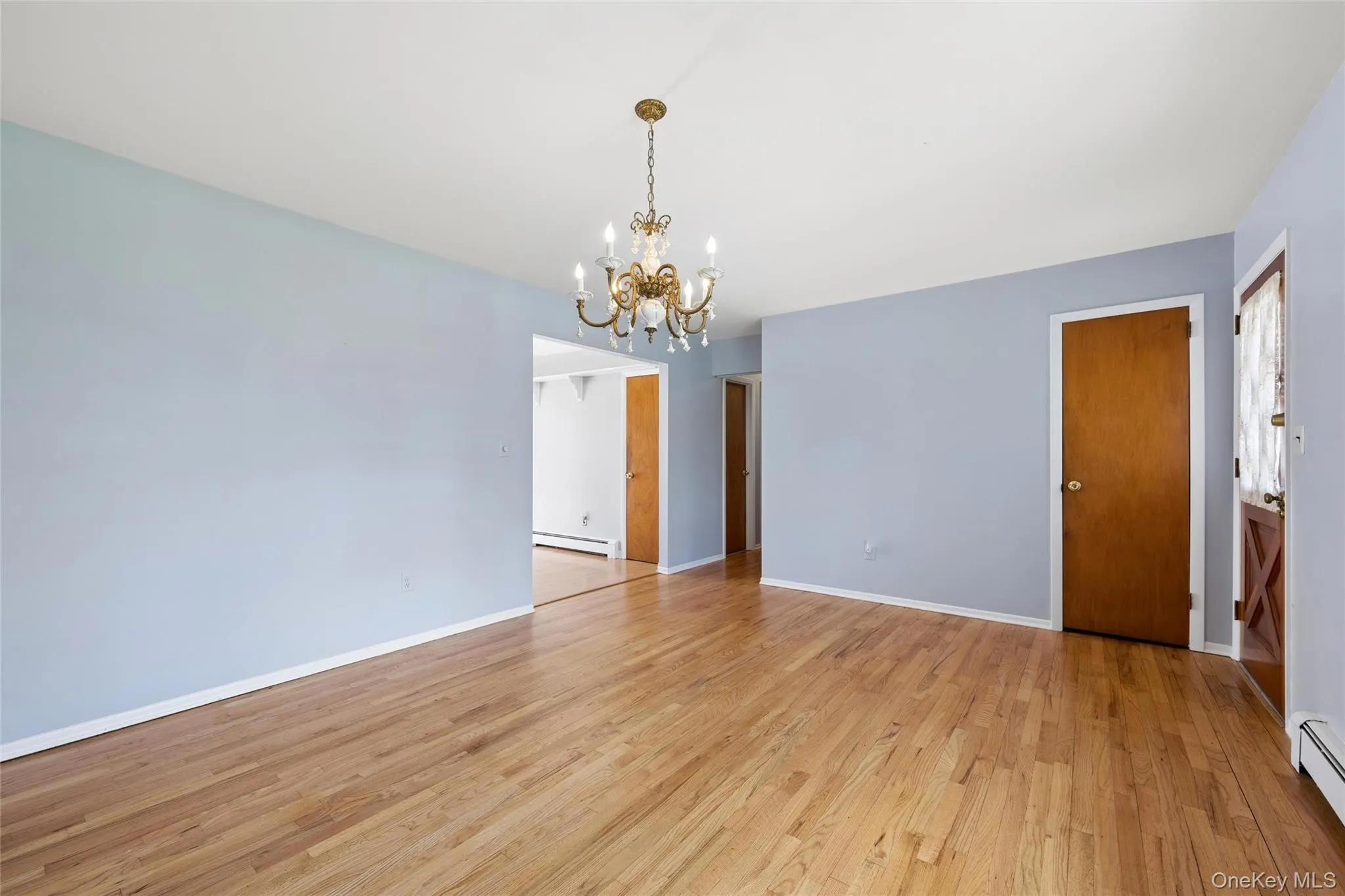 4 Columbine Avenue, Southampton, NY, 3 Bedrooms Bedrooms, 8 Rooms Rooms,2 BathroomsBathrooms,Residential,For Rent,Columbine,0,981892 4 Columbine Avenue, Southampton, NY, 3 Bedrooms Bedrooms, 8 Rooms Rooms,2 BathroomsBathrooms,Residential,For Rent,Columbine,0,981892