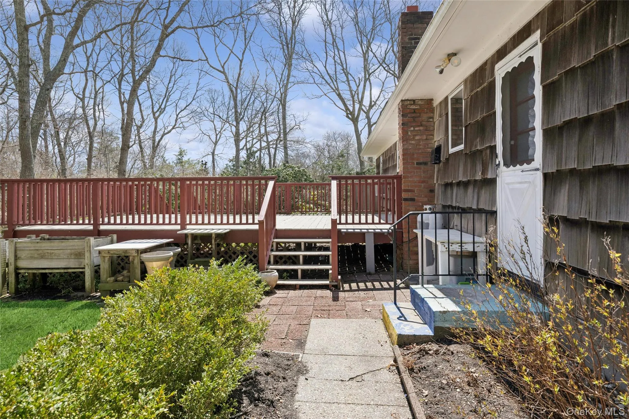 4 Columbine Avenue, Southampton, NY, 3 Bedrooms Bedrooms, 8 Rooms Rooms,2 BathroomsBathrooms,Residential,For Rent,Columbine,0,981892 4 Columbine Avenue, Southampton, NY, 3 Bedrooms Bedrooms, 8 Rooms Rooms,2 BathroomsBathrooms,Residential,For Rent,Columbine,0,981892