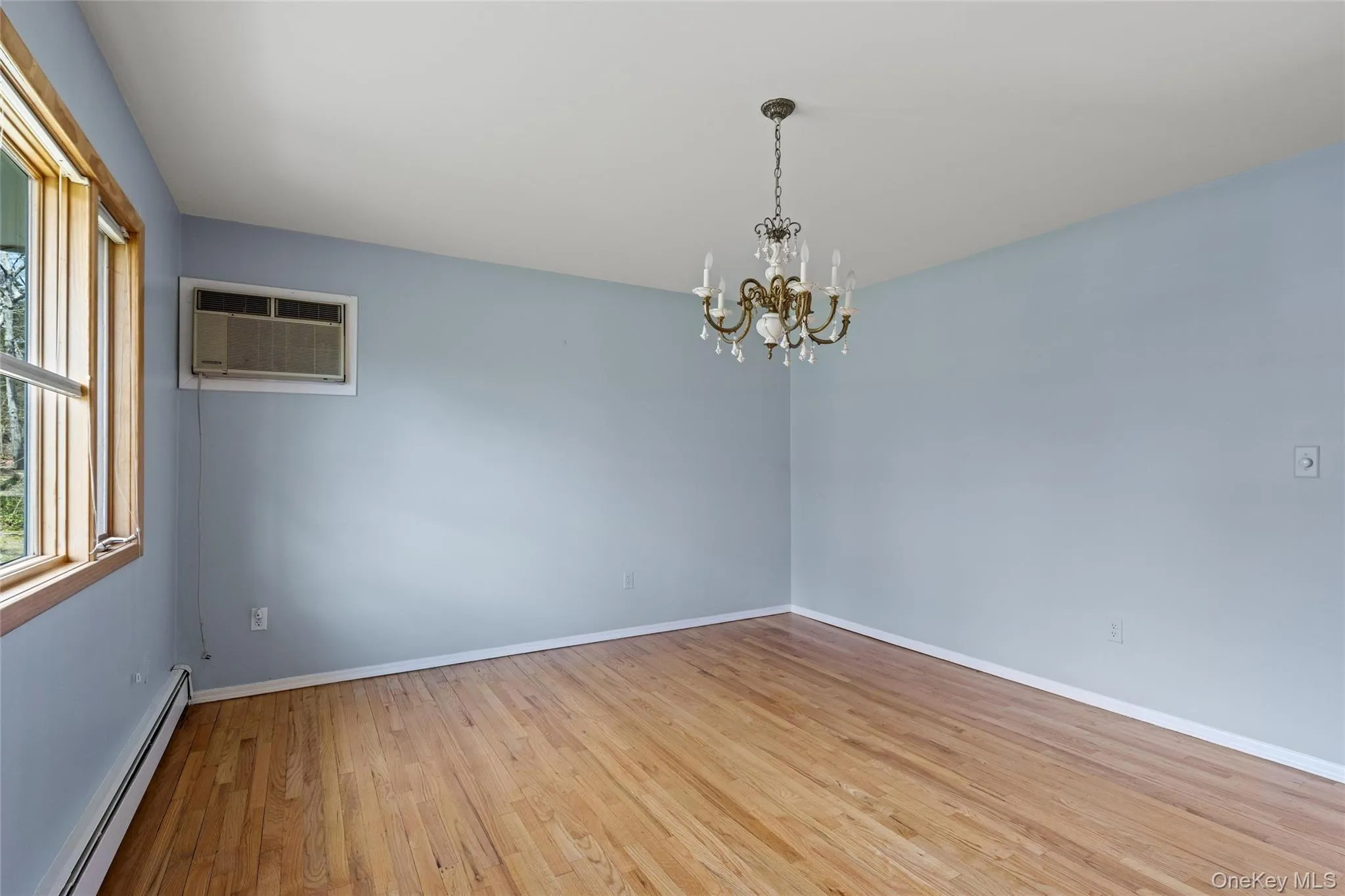 4 Columbine Avenue, Southampton, NY, 3 Bedrooms Bedrooms, 8 Rooms Rooms,2 BathroomsBathrooms,Residential,For Rent,Columbine,0,981892 4 Columbine Avenue, Southampton, NY, 3 Bedrooms Bedrooms, 8 Rooms Rooms,2 BathroomsBathrooms,Residential,For Rent,Columbine,0,981892