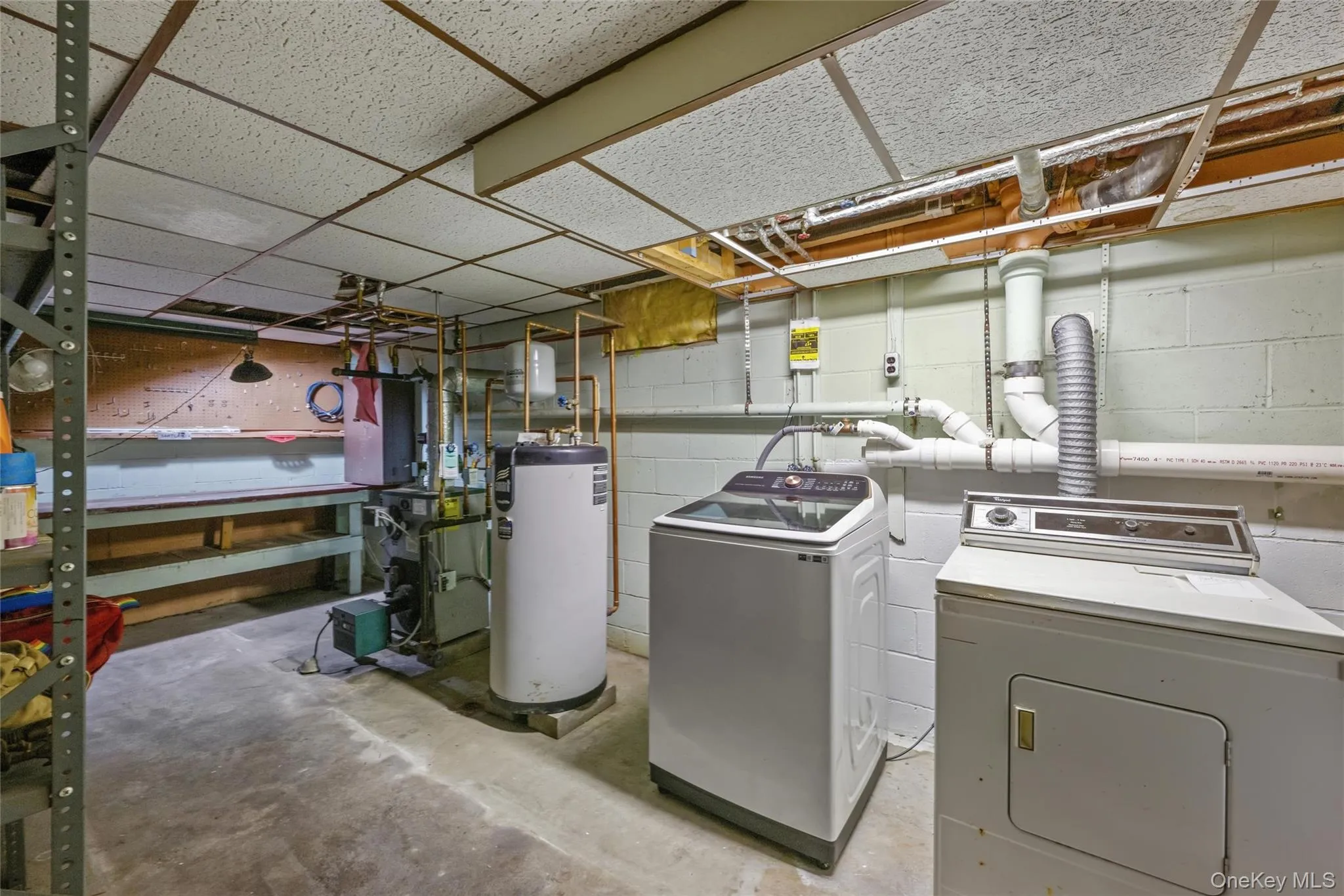 4 Columbine Avenue, Southampton, NY, 3 Bedrooms Bedrooms, 8 Rooms Rooms,2 BathroomsBathrooms,Residential,For Rent,Columbine,0,981892 4 Columbine Avenue, Southampton, NY, 3 Bedrooms Bedrooms, 8 Rooms Rooms,2 BathroomsBathrooms,Residential,For Rent,Columbine,0,981892