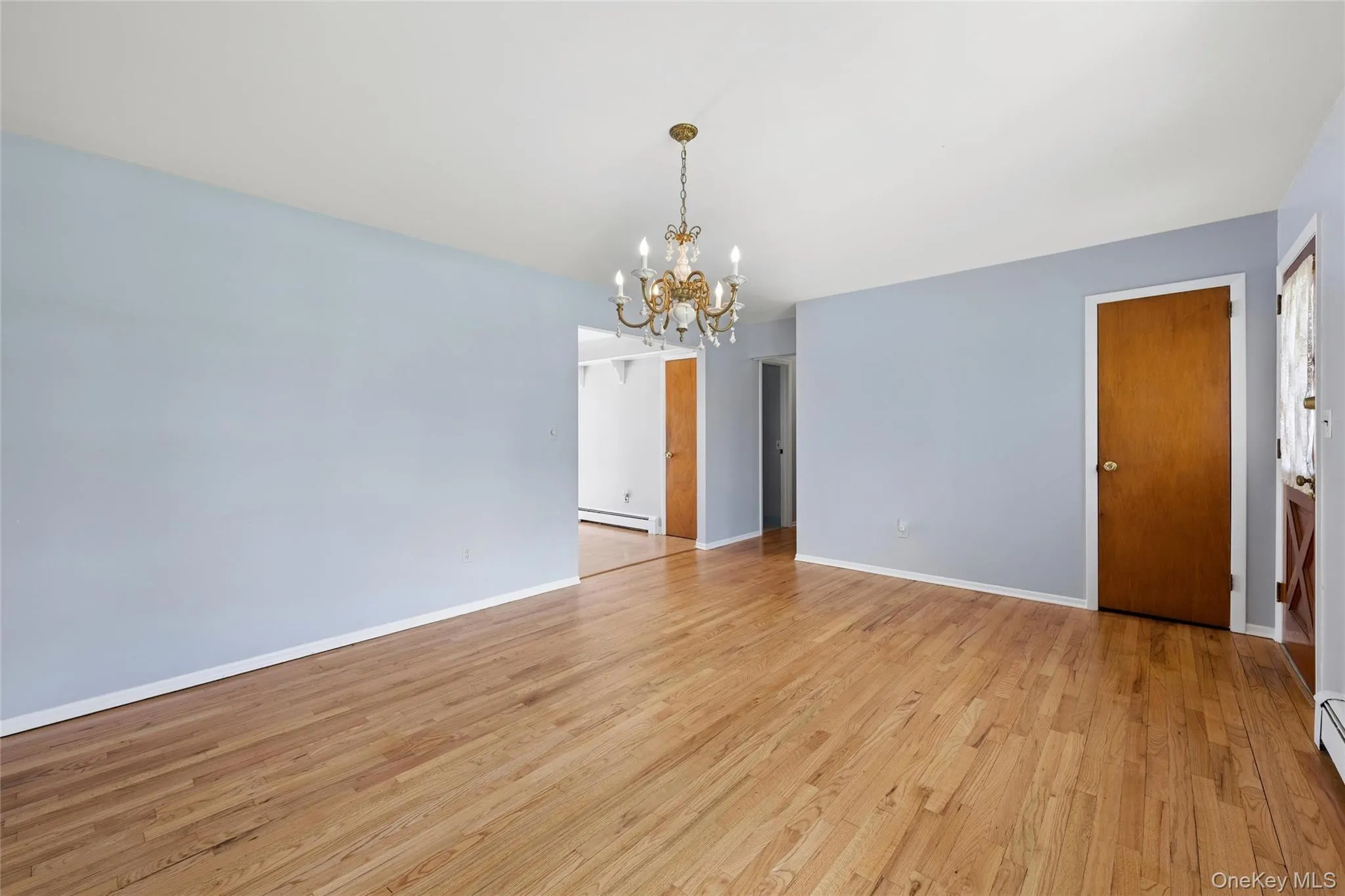 4 Columbine Avenue, Southampton, NY, 3 Bedrooms Bedrooms, 8 Rooms Rooms,2 BathroomsBathrooms,Residential,For Rent,Columbine,0,981892 4 Columbine Avenue, Southampton, NY, 3 Bedrooms Bedrooms, 8 Rooms Rooms,2 BathroomsBathrooms,Residential,For Rent,Columbine,0,981892