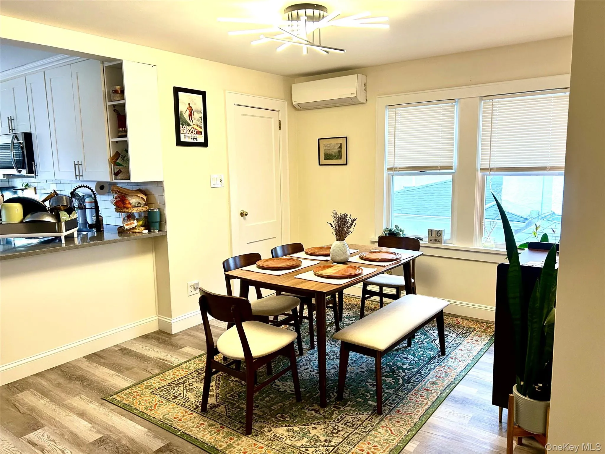 23 West Walnut Street, Long Beach, NY, 2 Bedrooms Bedrooms, 6 Rooms Rooms,2 BathroomsBathrooms,Residential Lease,For Rent,West Walnut Street,0,981895 23 West Walnut Street, Long Beach, NY, 2 Bedrooms Bedrooms, 6 Rooms Rooms,2 BathroomsBathrooms,Residential Lease,For Rent,West Walnut Street,0,981895
