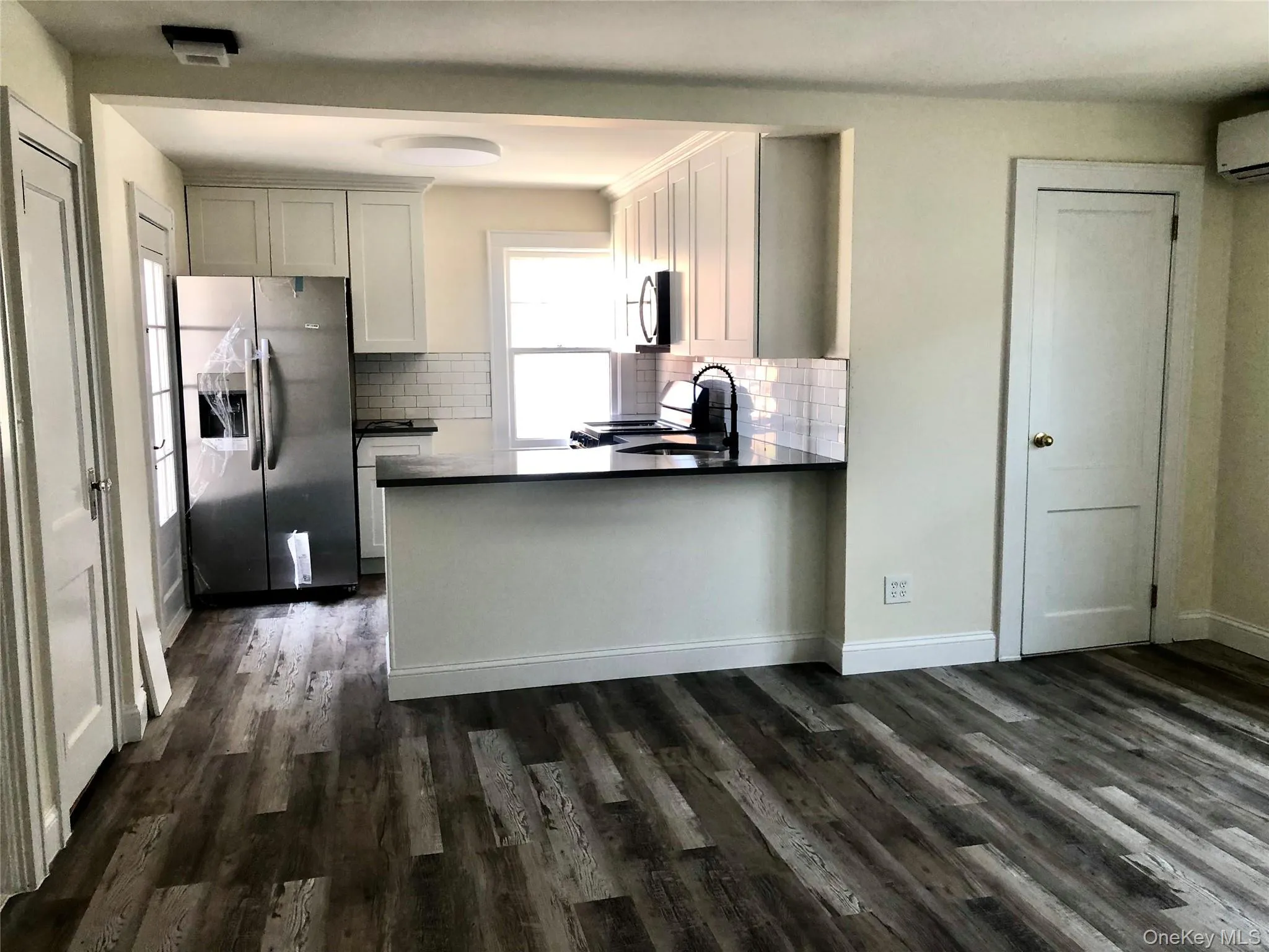 23 West Walnut Street, Long Beach, NY, 2 Bedrooms Bedrooms, 6 Rooms Rooms,2 BathroomsBathrooms,Residential Lease,For Rent,West Walnut Street,0,981895 23 West Walnut Street, Long Beach, NY, 2 Bedrooms Bedrooms, 6 Rooms Rooms,2 BathroomsBathrooms,Residential Lease,For Rent,West Walnut Street,0,981895