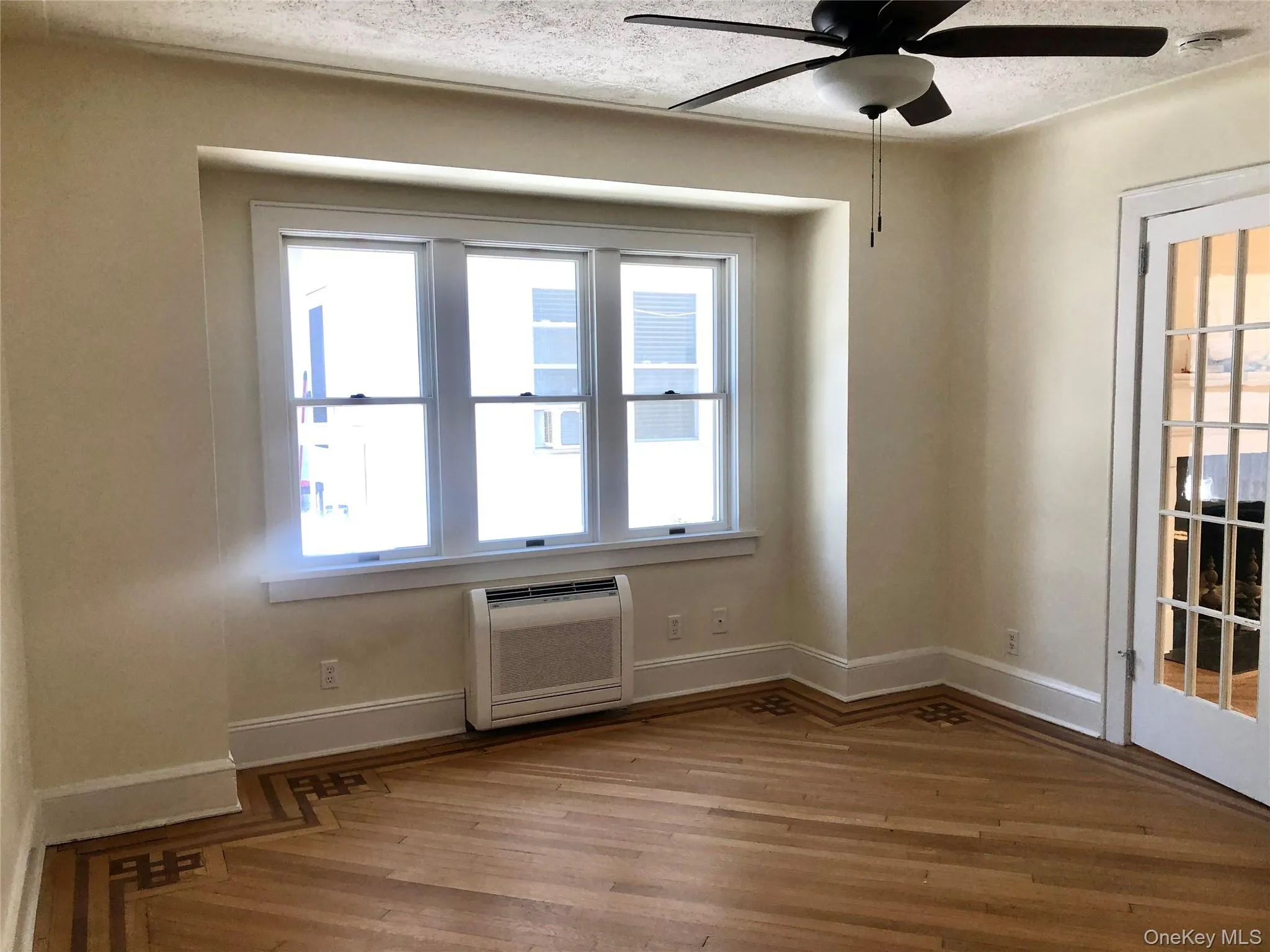 23 West Walnut Street, Long Beach, NY, 2 Bedrooms Bedrooms, 6 Rooms Rooms,2 BathroomsBathrooms,Residential Lease,For Rent,West Walnut Street,0,981895 23 West Walnut Street, Long Beach, NY, 2 Bedrooms Bedrooms, 6 Rooms Rooms,2 BathroomsBathrooms,Residential Lease,For Rent,West Walnut Street,0,981895