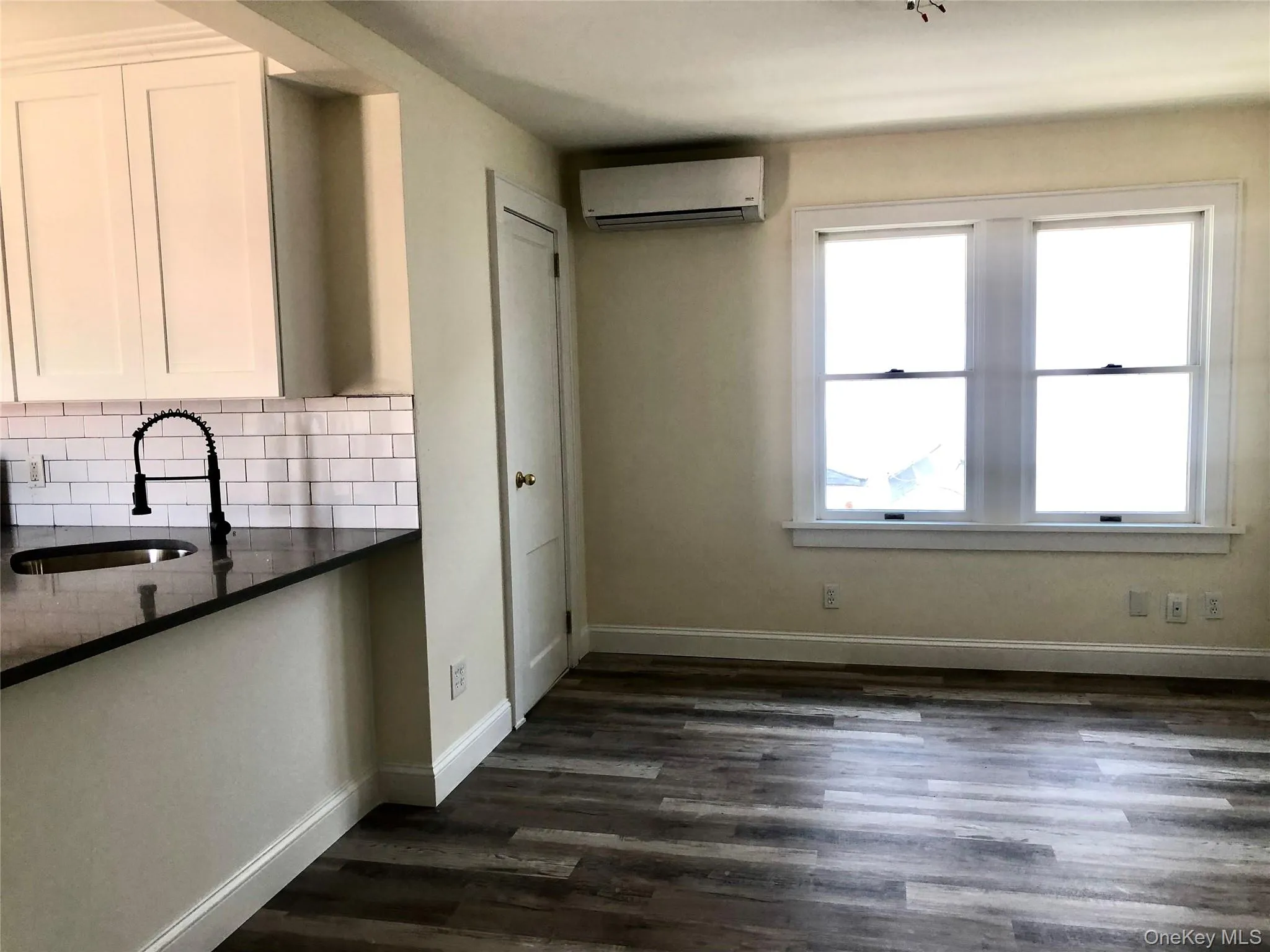 23 West Walnut Street, Long Beach, NY, 2 Bedrooms Bedrooms, 6 Rooms Rooms,2 BathroomsBathrooms,Residential Lease,For Rent,West Walnut Street,0,981895 23 West Walnut Street, Long Beach, NY, 2 Bedrooms Bedrooms, 6 Rooms Rooms,2 BathroomsBathrooms,Residential Lease,For Rent,West Walnut Street,0,981895