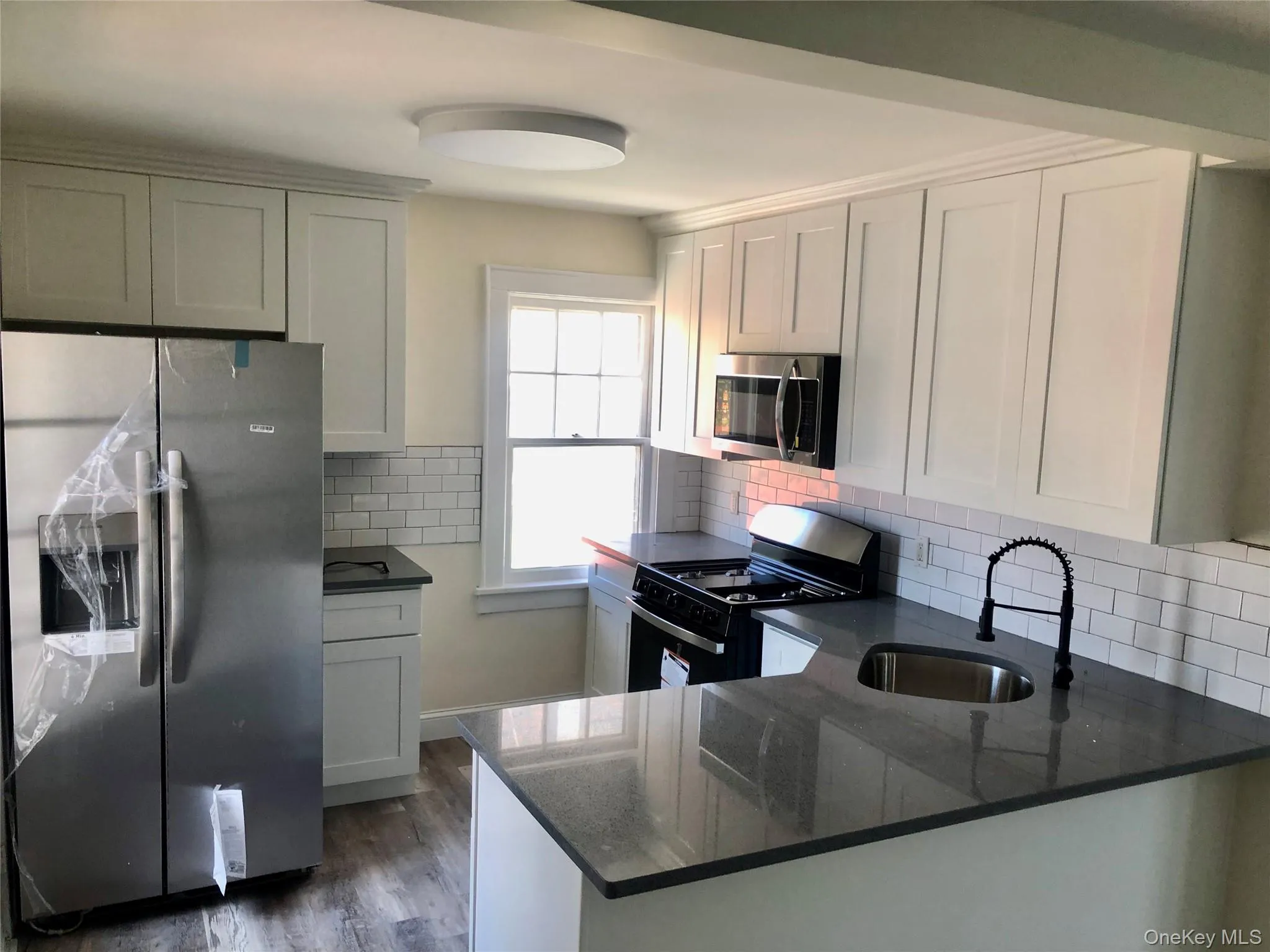 23 West Walnut Street, Long Beach, NY, 2 Bedrooms Bedrooms, 6 Rooms Rooms,2 BathroomsBathrooms,Residential Lease,For Rent,West Walnut Street,0,981895 23 West Walnut Street, Long Beach, NY, 2 Bedrooms Bedrooms, 6 Rooms Rooms,2 BathroomsBathrooms,Residential Lease,For Rent,West Walnut Street,0,981895