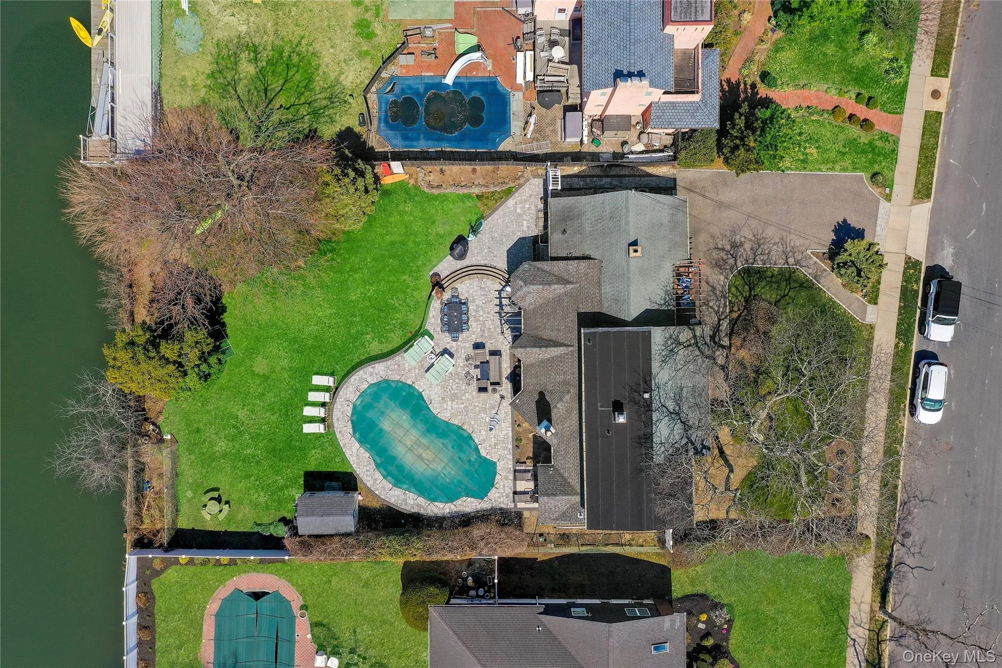 197 Blackheath Road, Hempstead, NY, 4 Bedrooms Bedrooms, 9 Rooms Rooms,3 BathroomsBathrooms,Residential Sale,For Rent,Blackheath,0,981905 197 Blackheath Road, Hempstead, NY, 4 Bedrooms Bedrooms, 9 Rooms Rooms,3 BathroomsBathrooms,Residential Sale,For Rent,Blackheath,0,981905